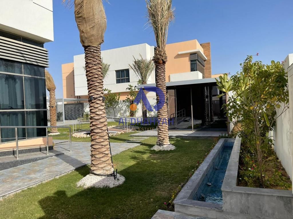 Luxurious 5-Bedroom Villa with Lift | 6,467 Sq. Ft. | For Sale – AED 7.5 Million