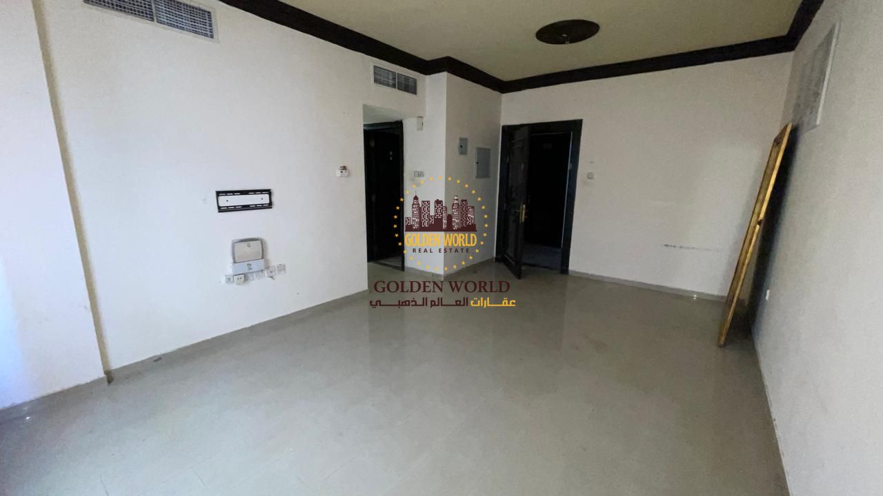 1BR hall in Al Taawun, 1207 floor, built-in wardrobes, 1 bath, gym and pool access. Rent 37K with Tabby installment available.