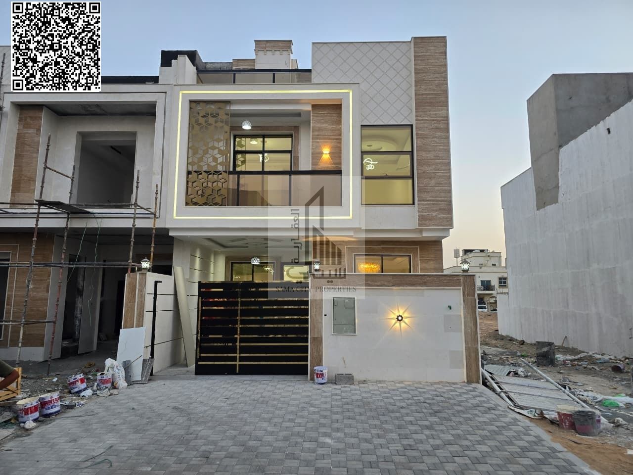 Luxury villa with no annual fees, freehold