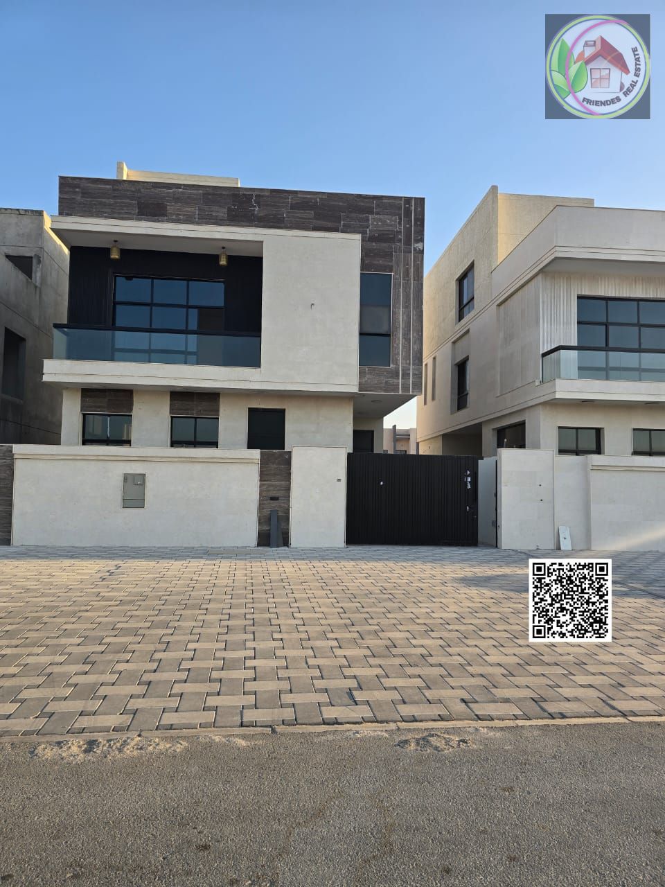 Luxury villa for sale: Ground floor + First floor + Roof 7 luxurious master bedrooms, ready to move in