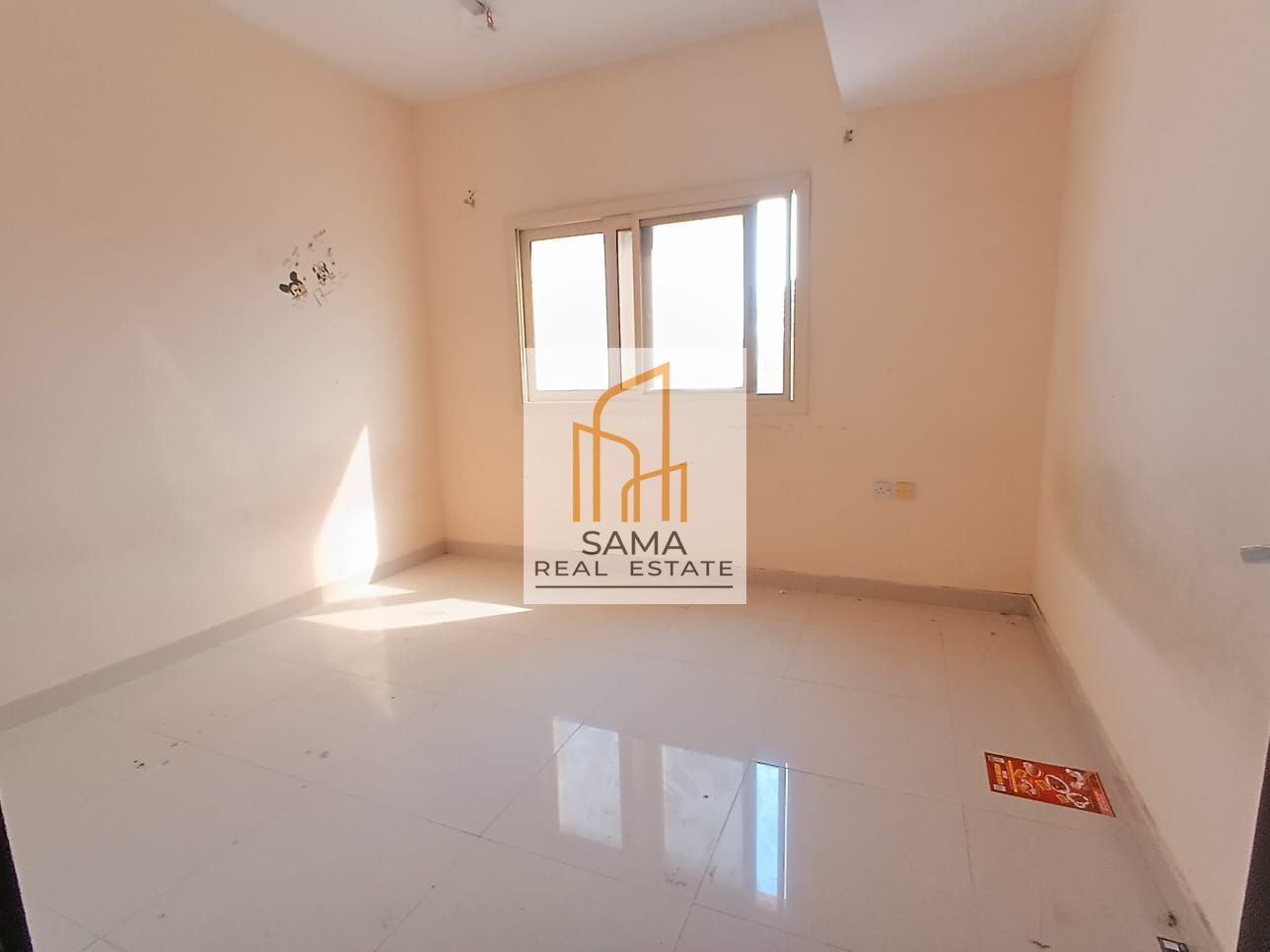 Hot deal 1 bhk just in 26k near to road with central ac