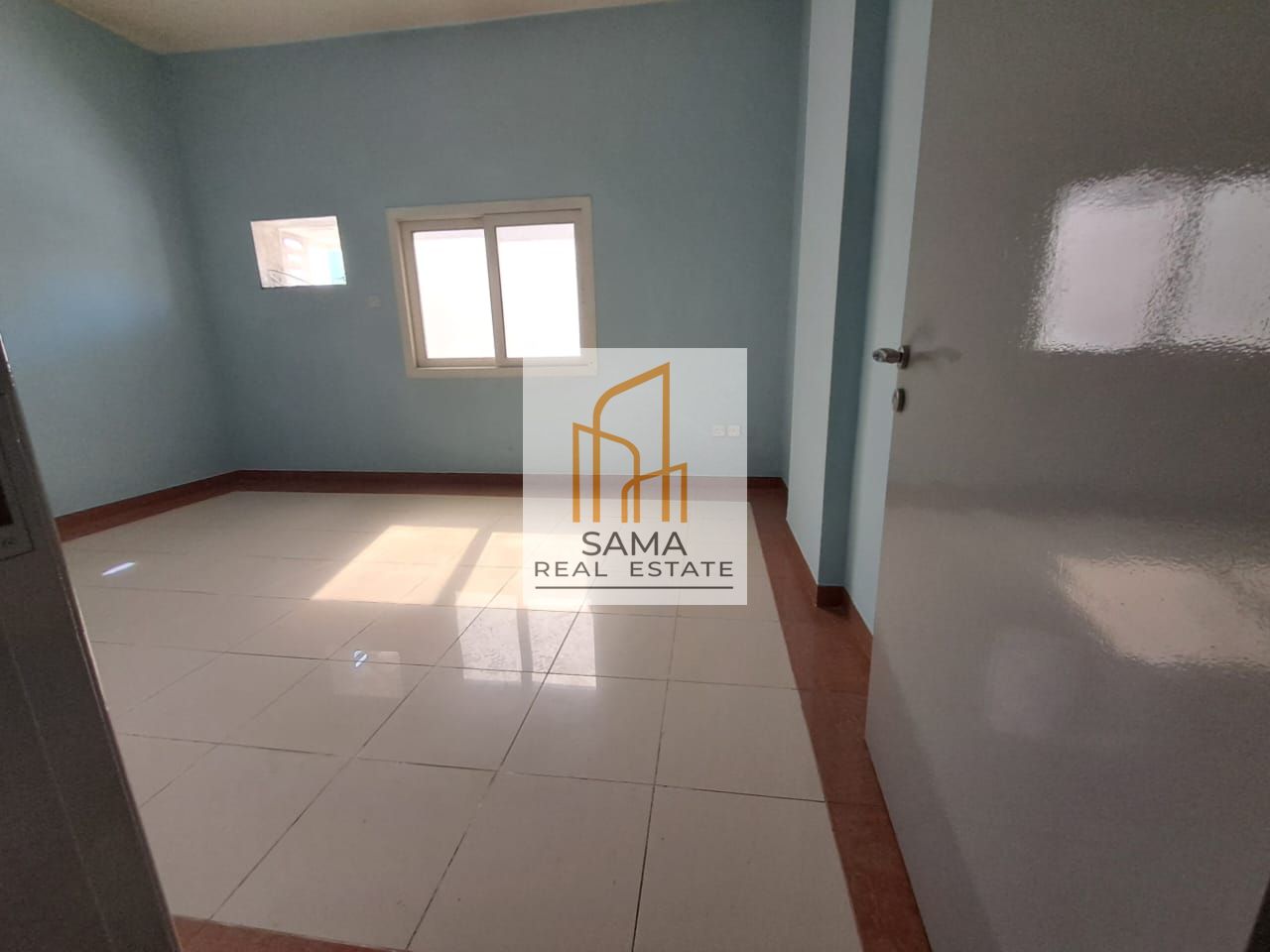 Spacious 1 bhk with full cabinet kitchen n window ac for family just in 28k