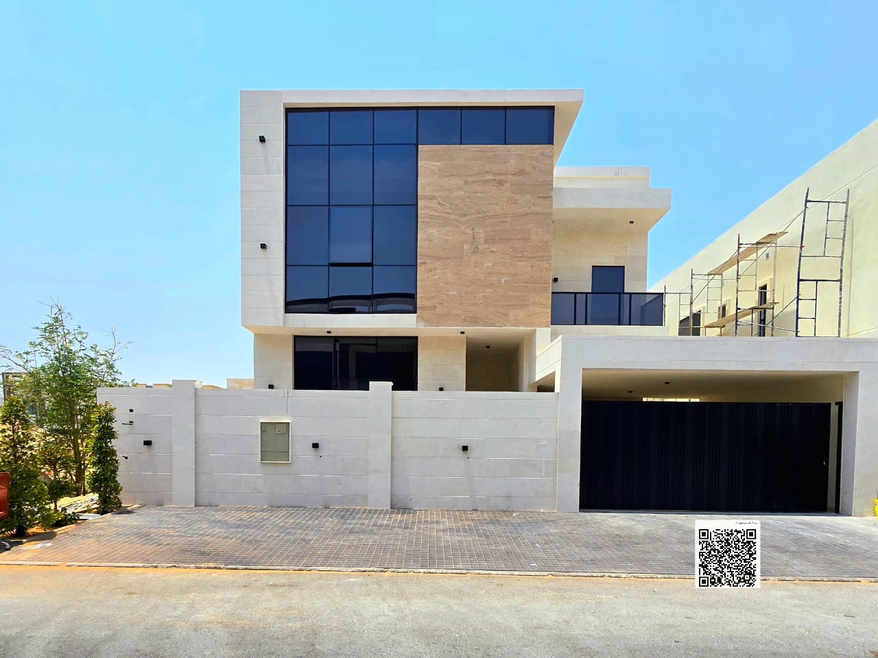 For sale: A luxurious villa in Ajman, Excellent finishing. Freehold ownership for life for all nationalities with attractive bank financing options available.