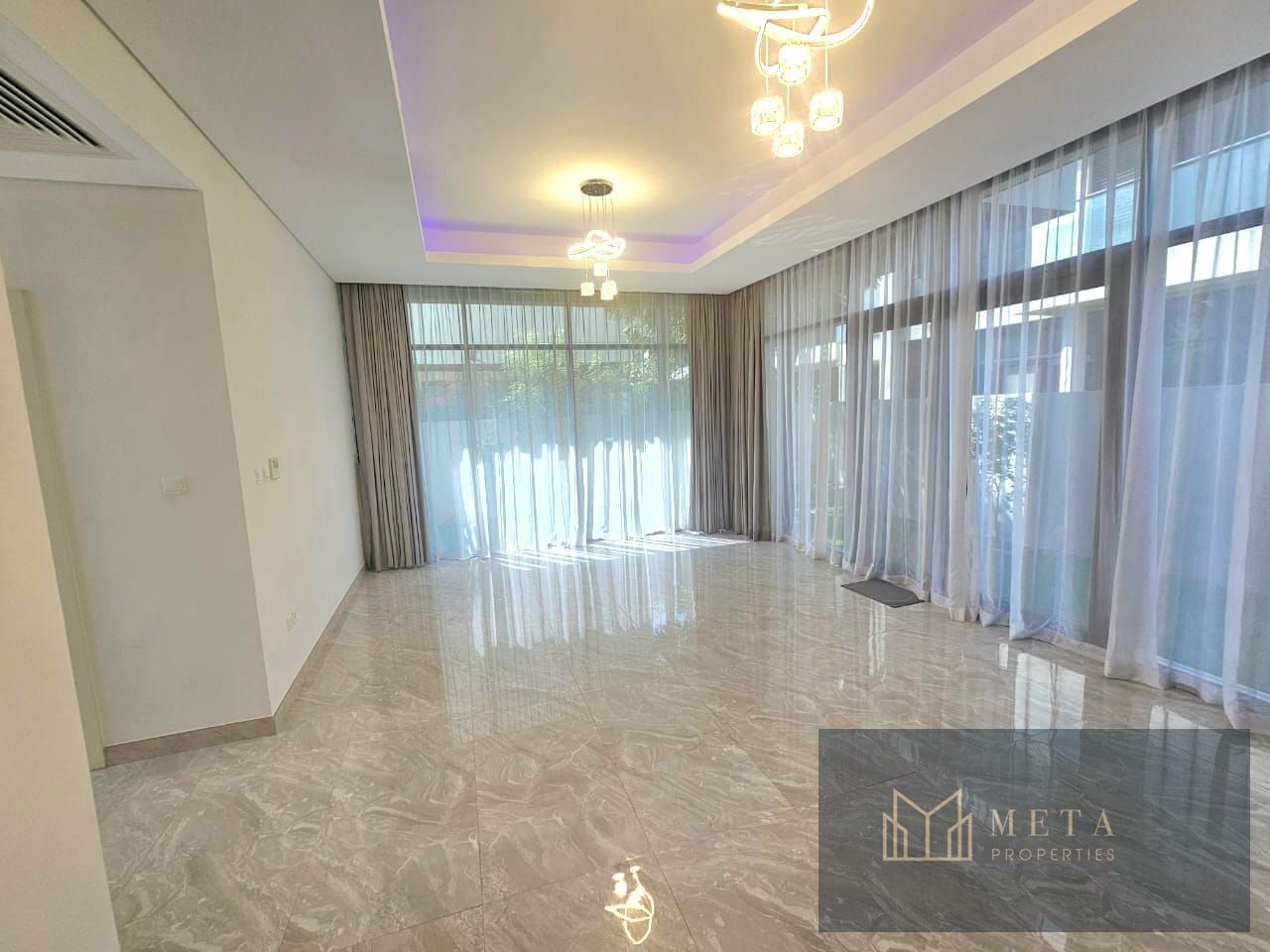 Beautiful 3bedroom +maidroom near Park and pool