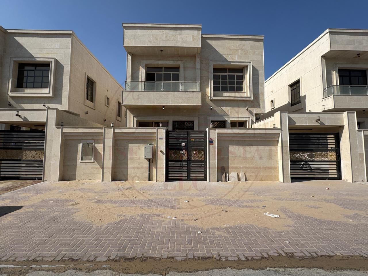 BRAND NEW 5 BEDROOM VILLA FOR RENT – AL YASMEEN, AJMAN Rent: AED 90,000 Only