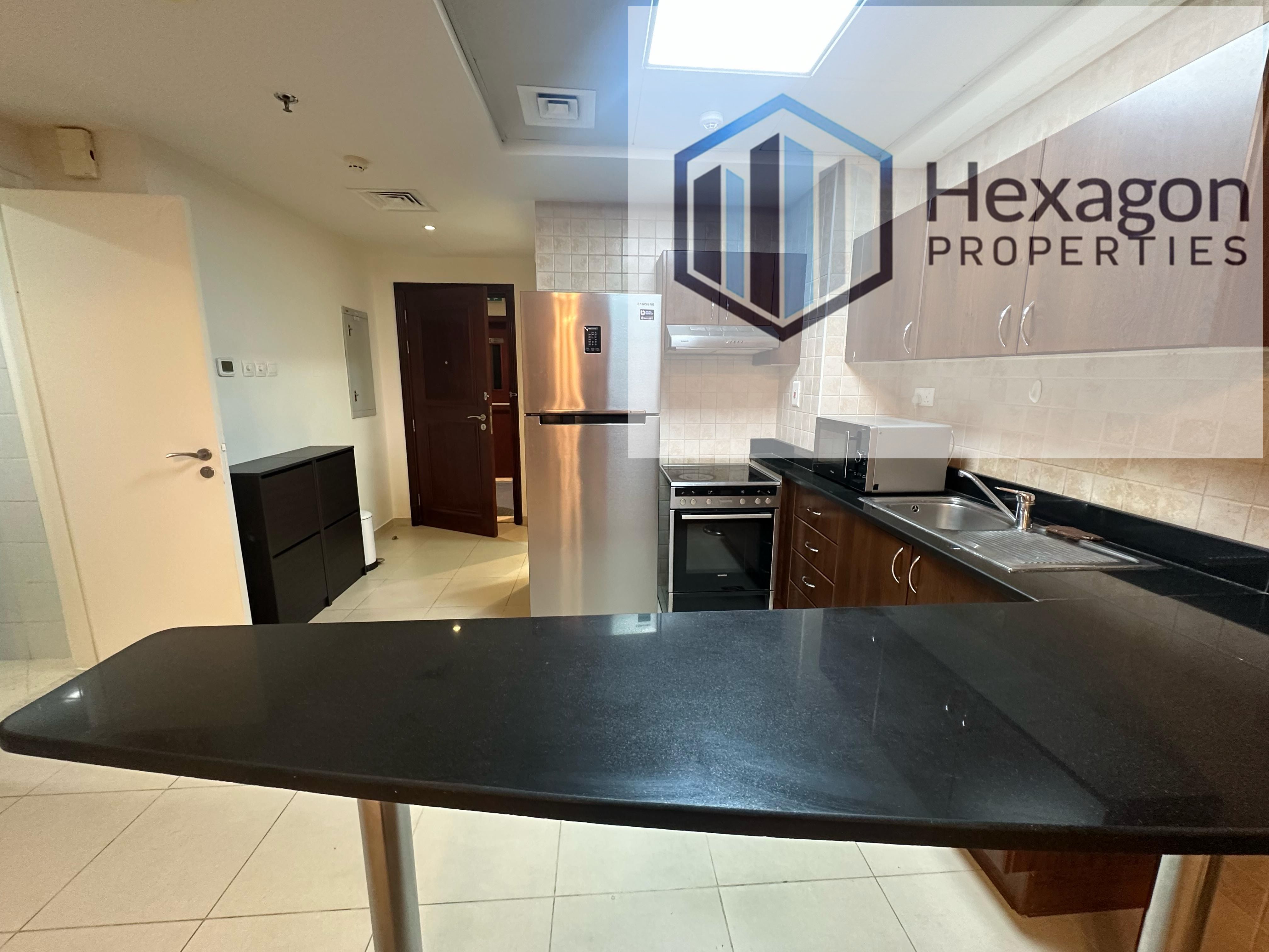 LUXURY FURNISHED 1BHK APARTMENT||SEMI CLOSE KITCHEN||READY TO MOVE||AED72000