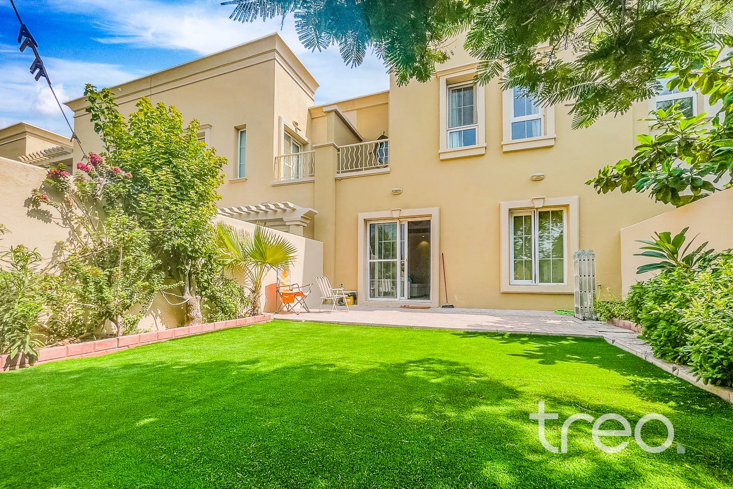 Vacant Soon | Single Row | Close to pool