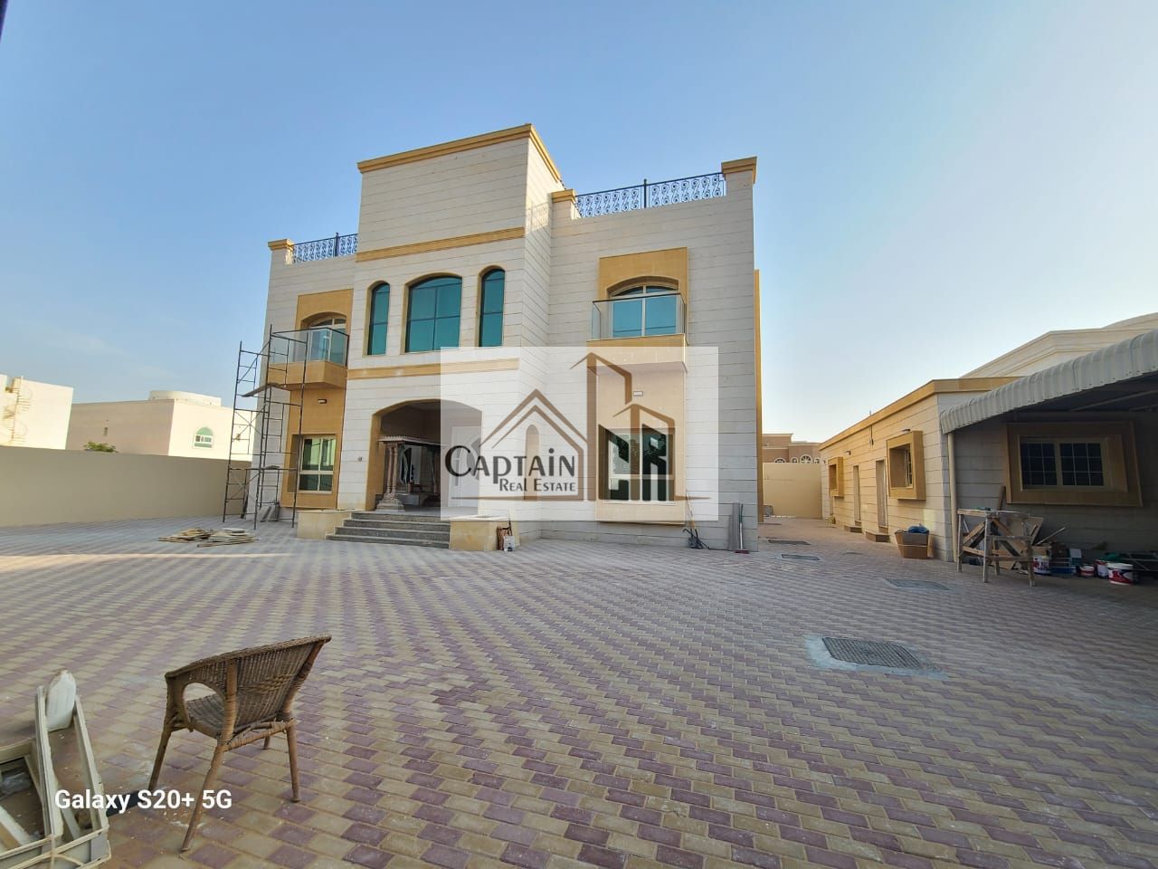 Spacious 5bhk vila for sale in hoshi