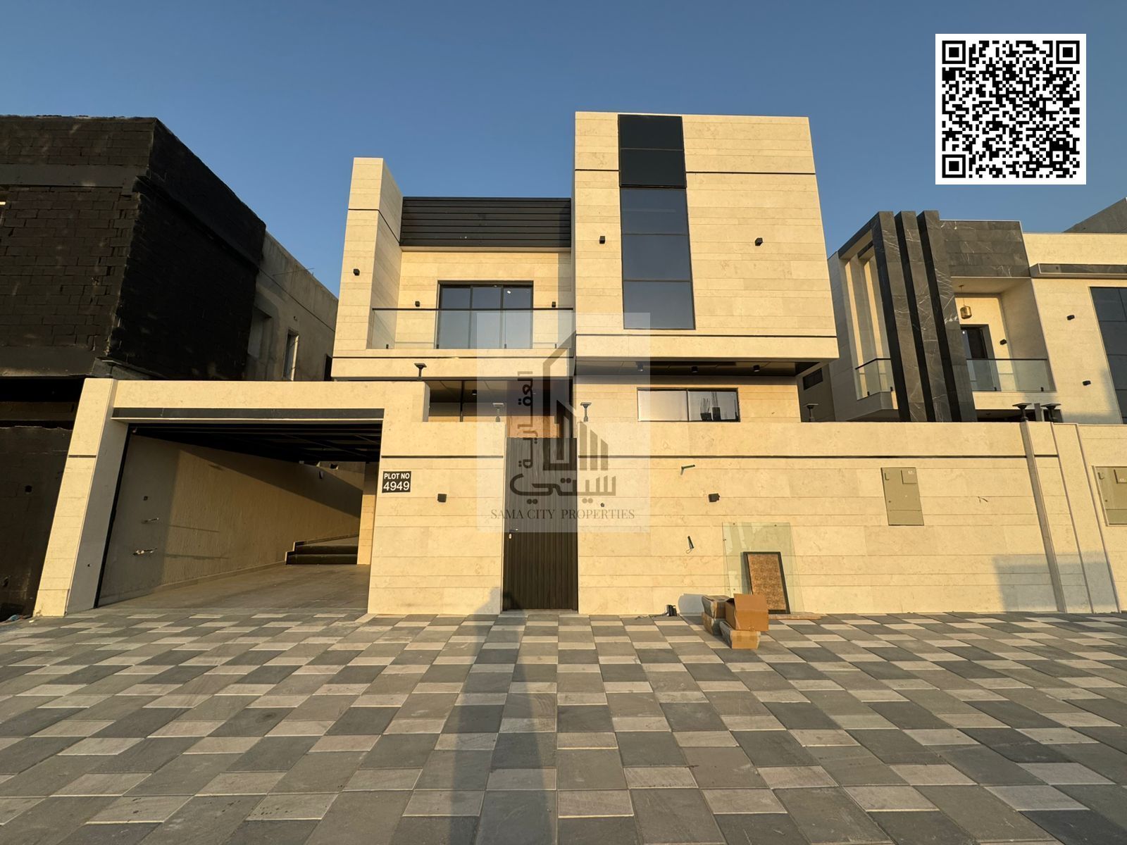 Luxury 5-Bedroom Villa with Majlis, Halls, and Parking