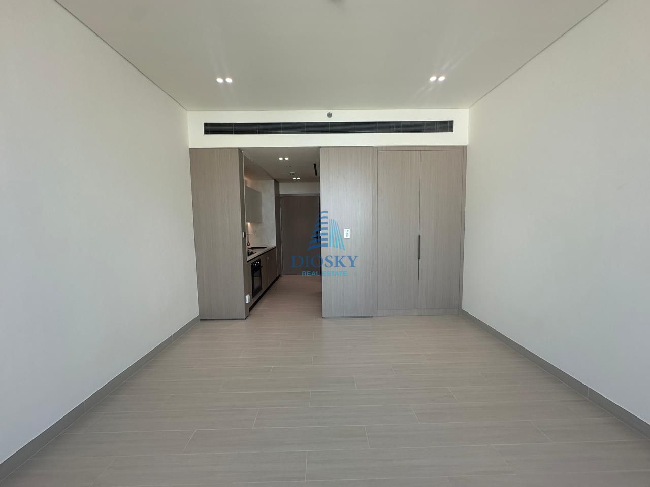 Modern Studio | Great Location | Ready to Move
