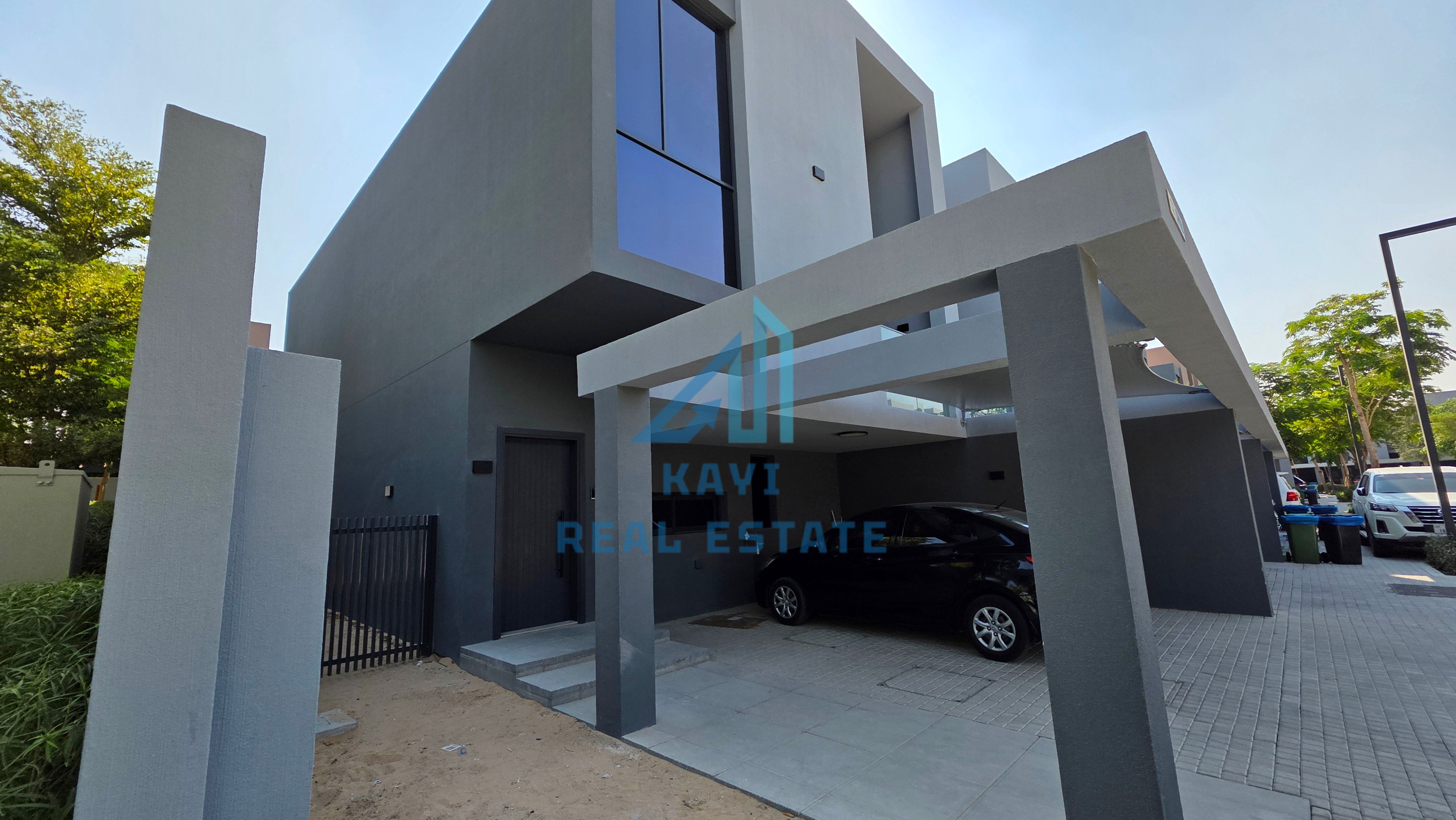 Luxurious 3-Bedroom Corner Villa for Rent in Robinia, Masaar
