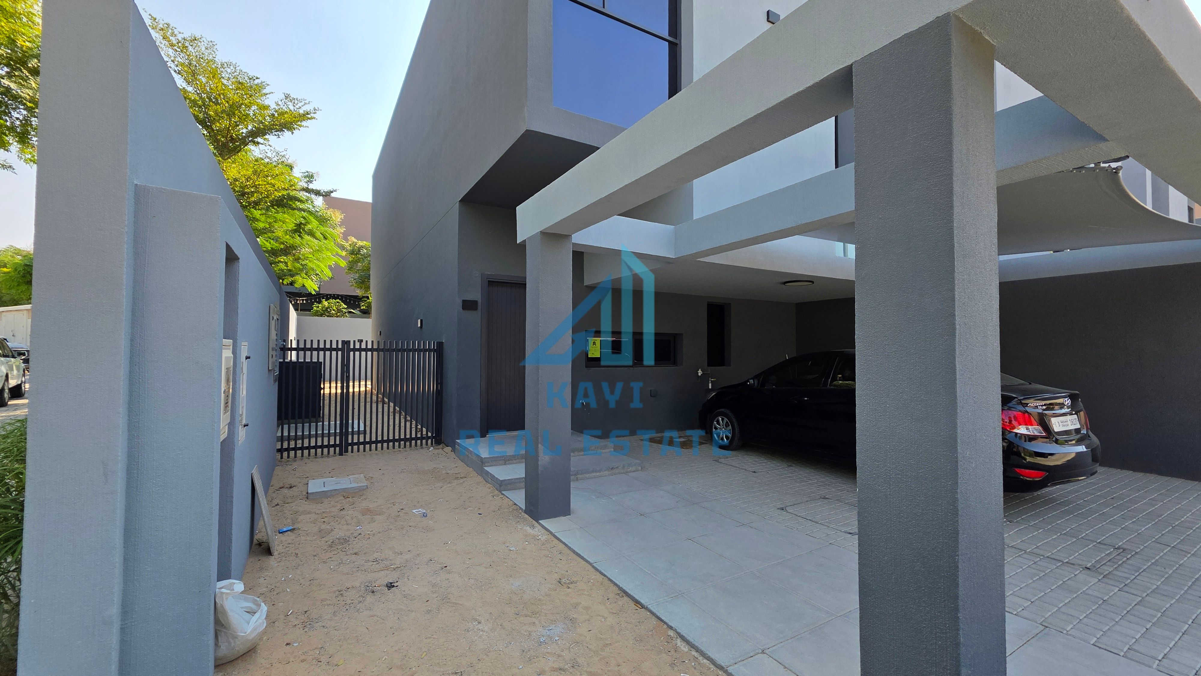 Elegant 3-Bedroom Corner Townhouse for Rent in Robinia, Masaar