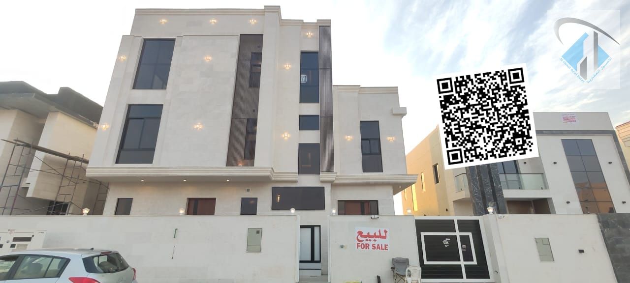 Villa for sale with a ground-floor and two floors, wonderful design, freehold ownership
