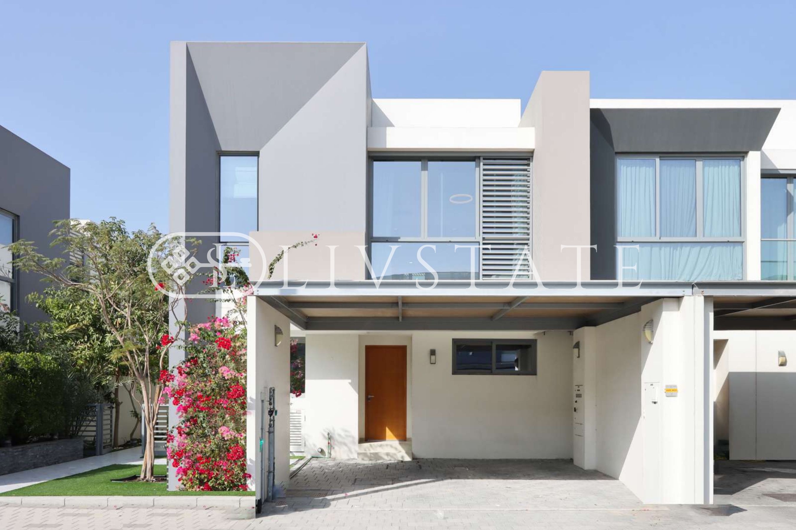 Spacious 4BHK + Maid | Prime Location | Single Row