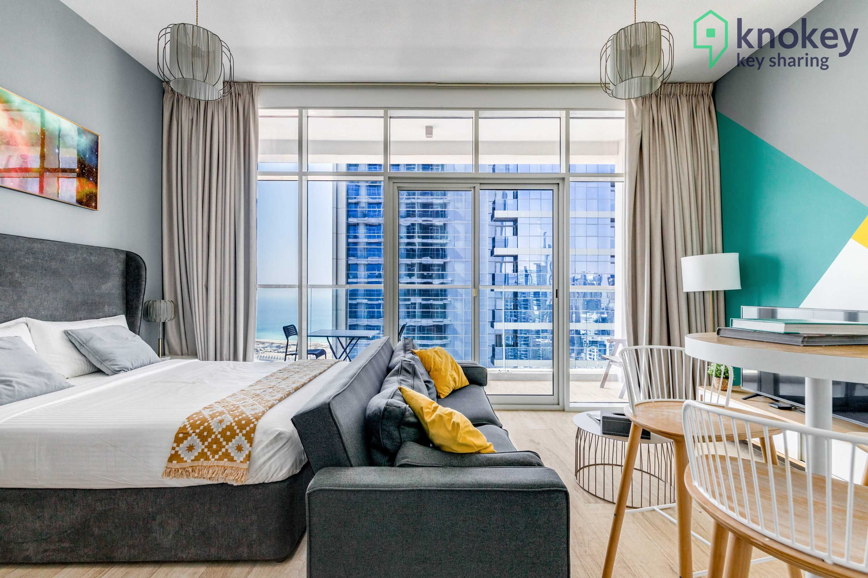 Knokey Dubai Marina Comfortable Apartments with Pool and Gym