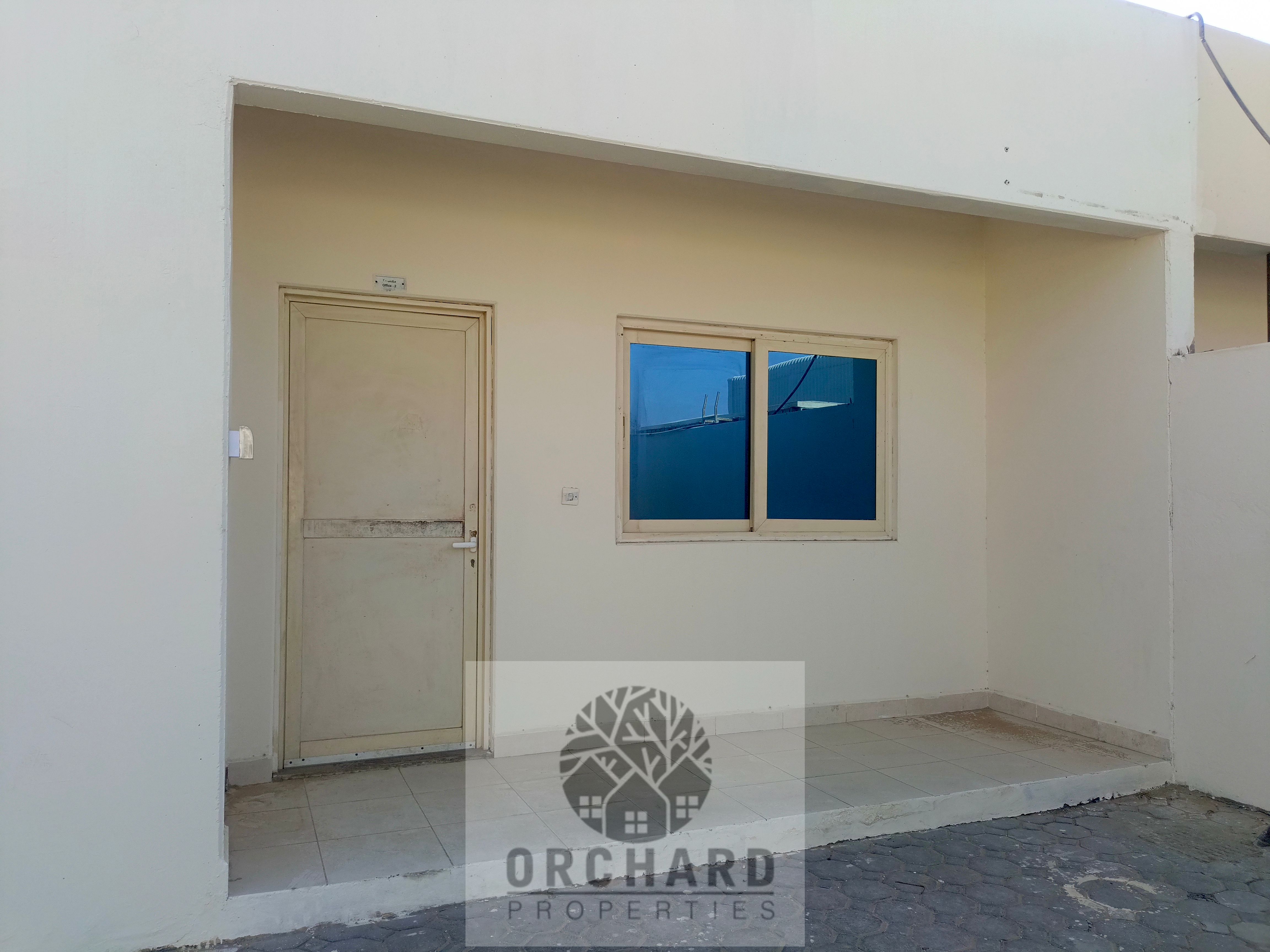 Prime location ready to move with interlock rent 145k