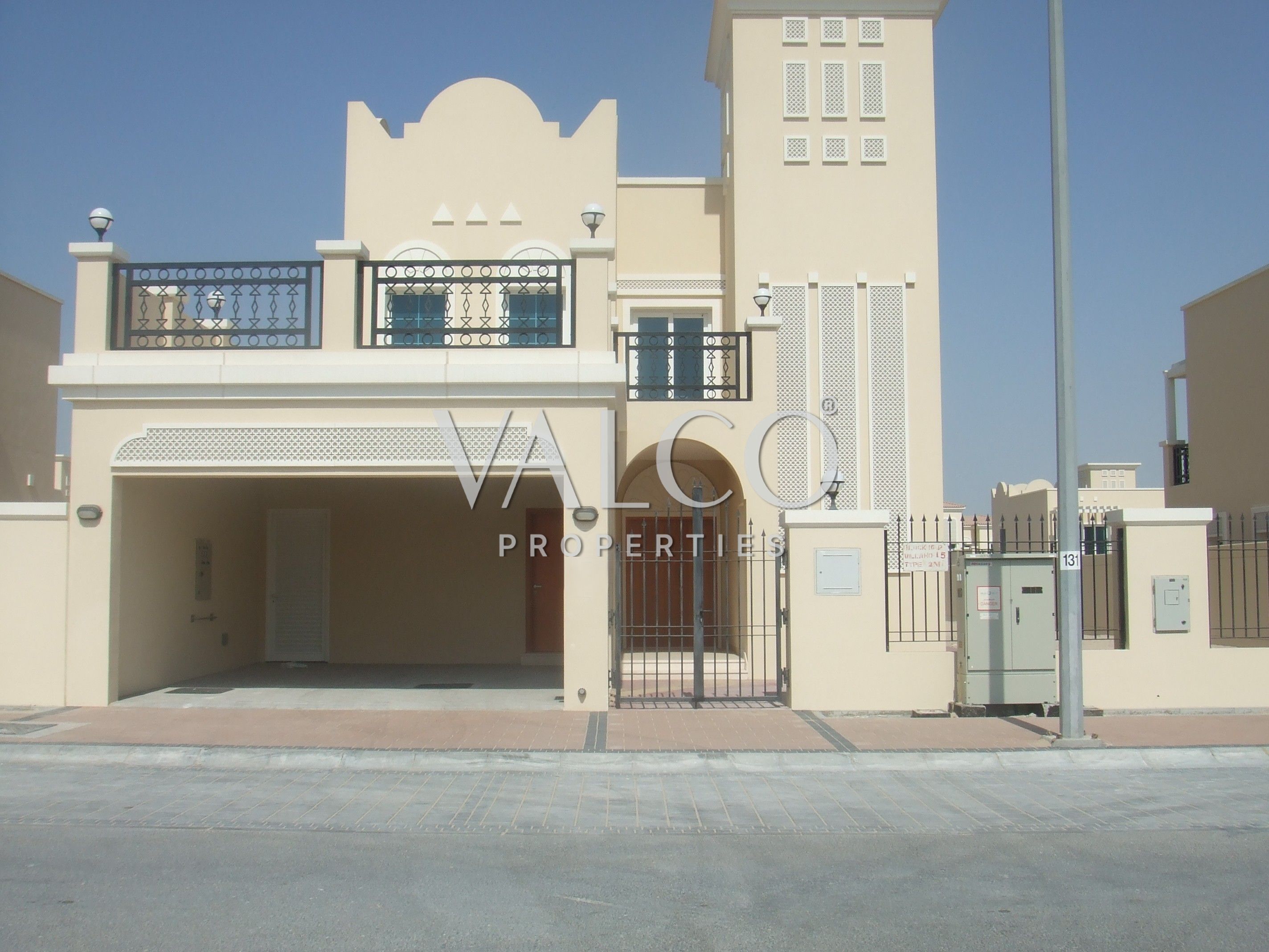 Vaastu | Rare Corner Villa | Big Land | Notice issued