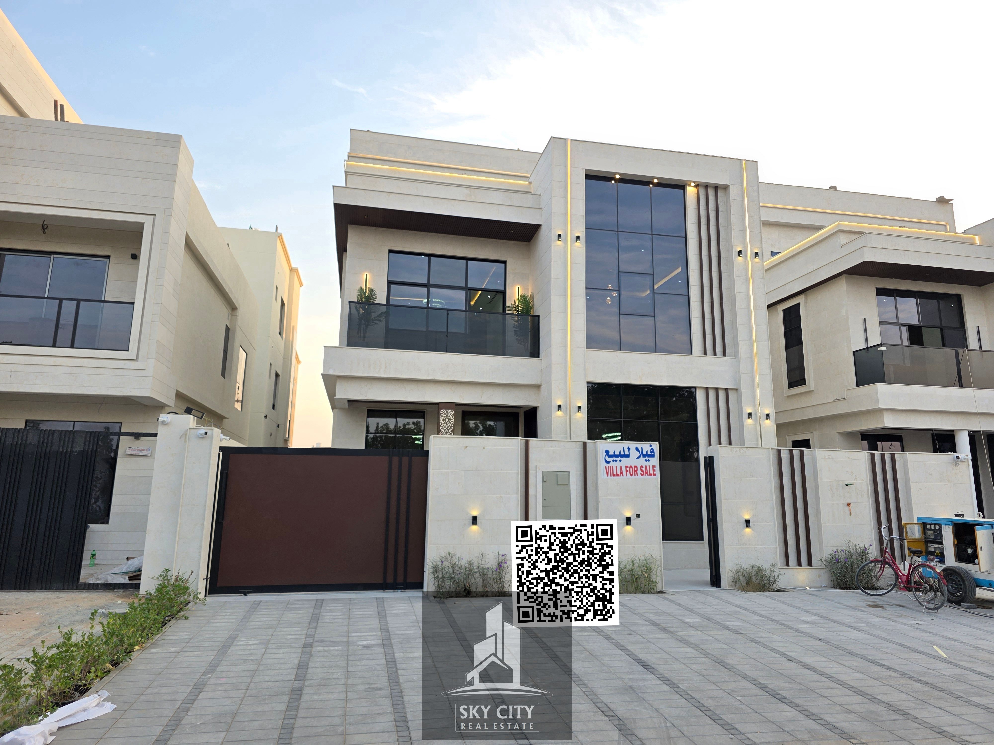 Villa for sale including electricity and AC