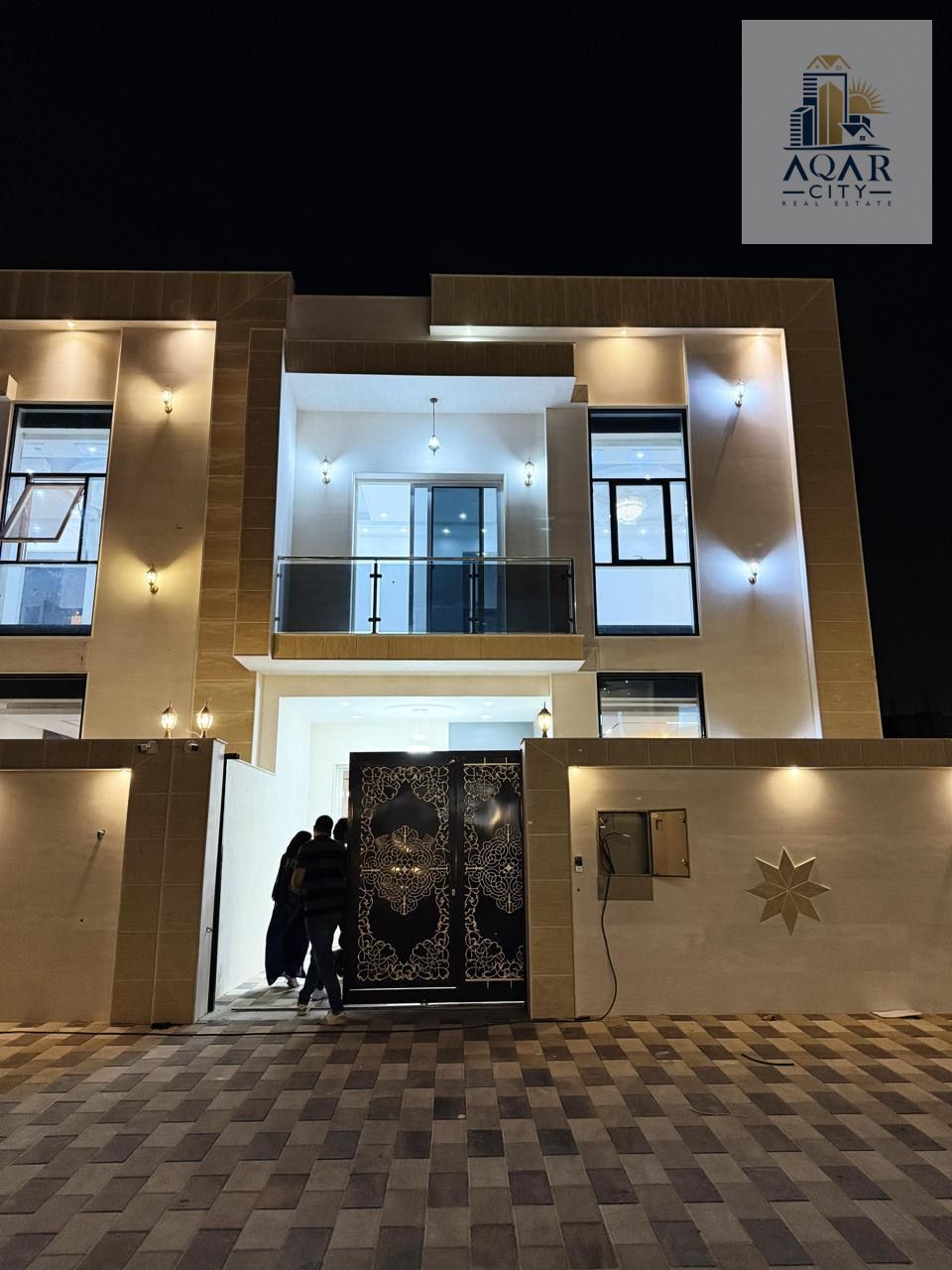 Townhouse villa for rent in Al Yasmeen area, Ajman. Five master bedrooms and a master majlis. Asking price 100,000 AED (negotiable).