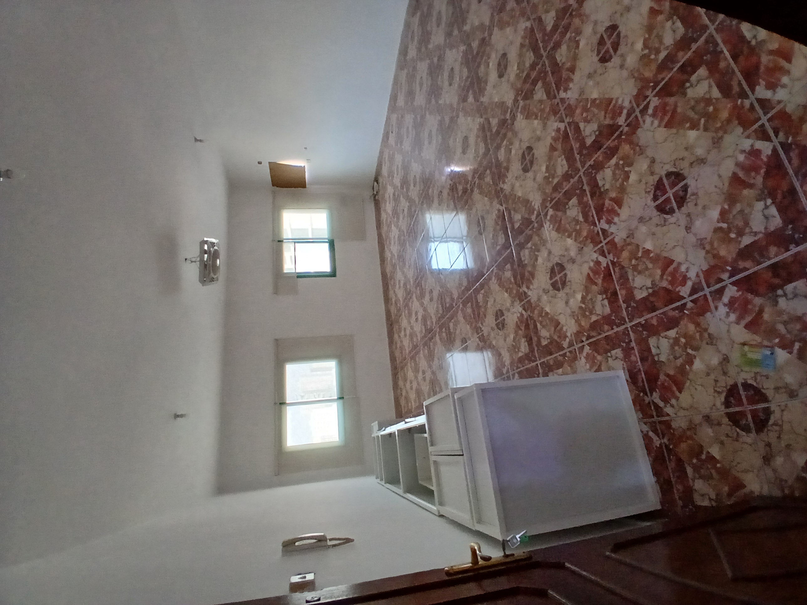 Abu Shagara Sharjah Very Spacious 2bhk With Balcony And 3Washrooms Aed 35k Only