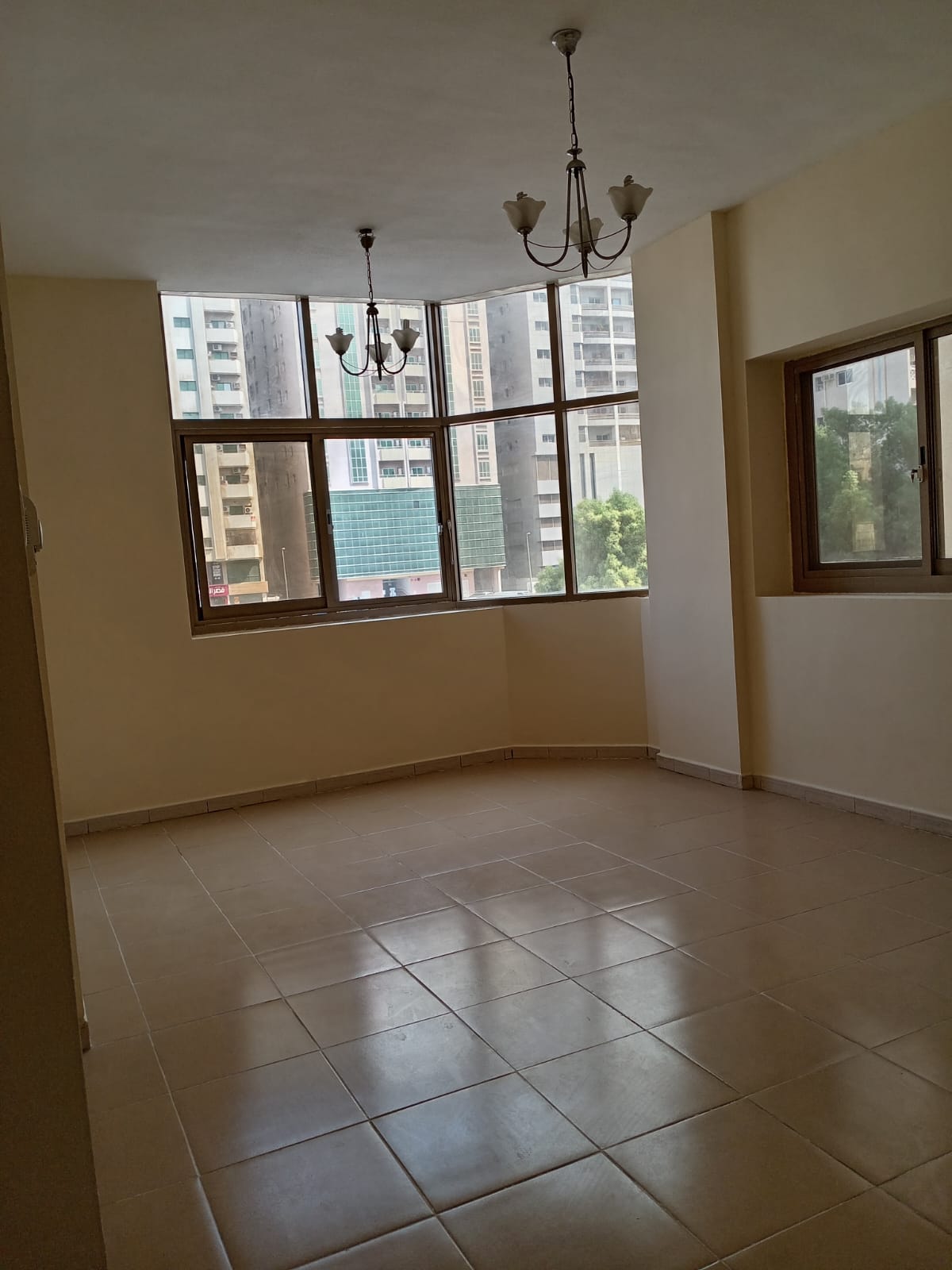 Spacious 2bhk Near to Abu Shagara Park Aed40k Only