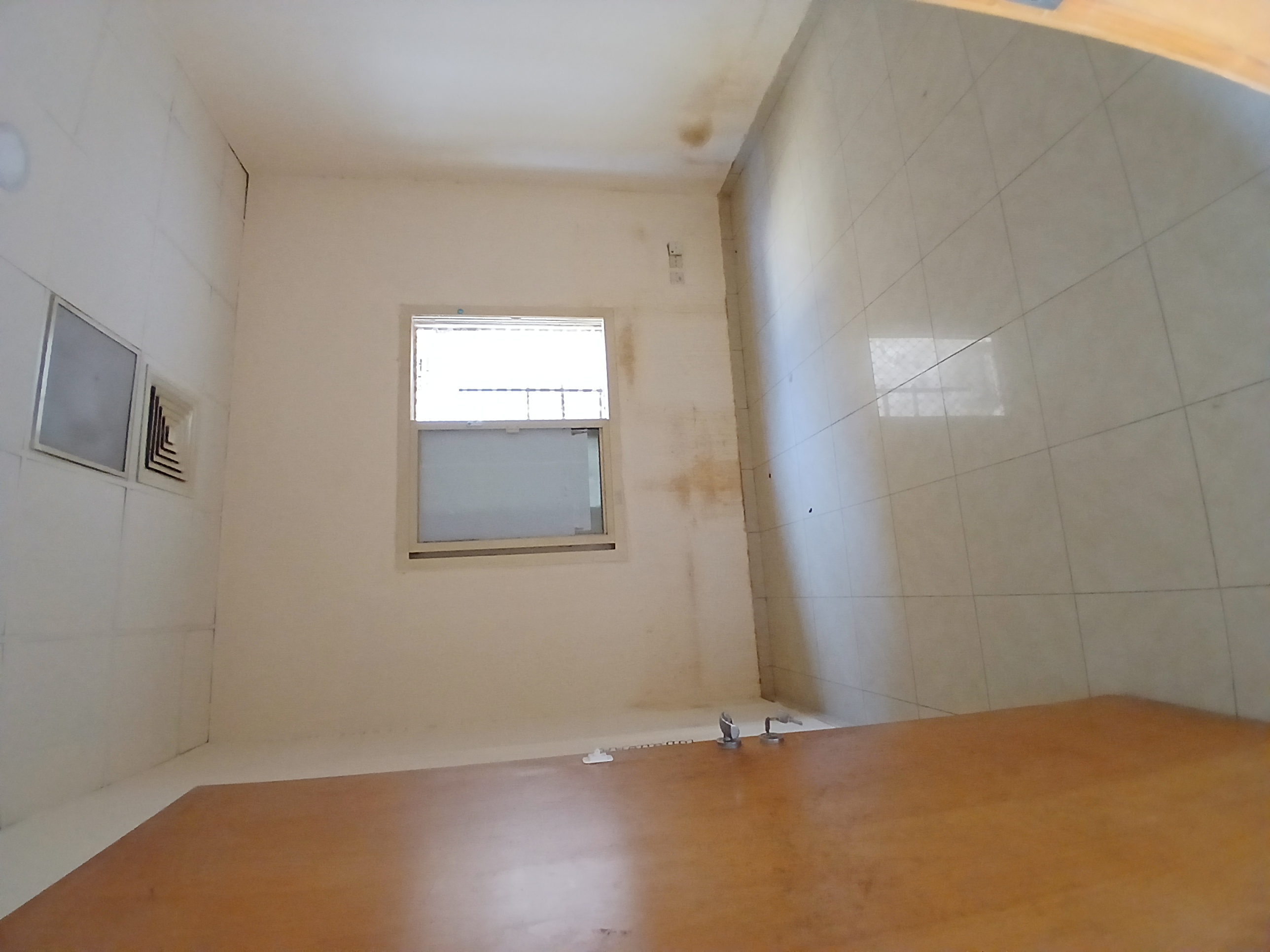 Very Lowest Price 1bhk With Central Ac In Budaniq Sharjah On Ground Floor Aed 27k Only