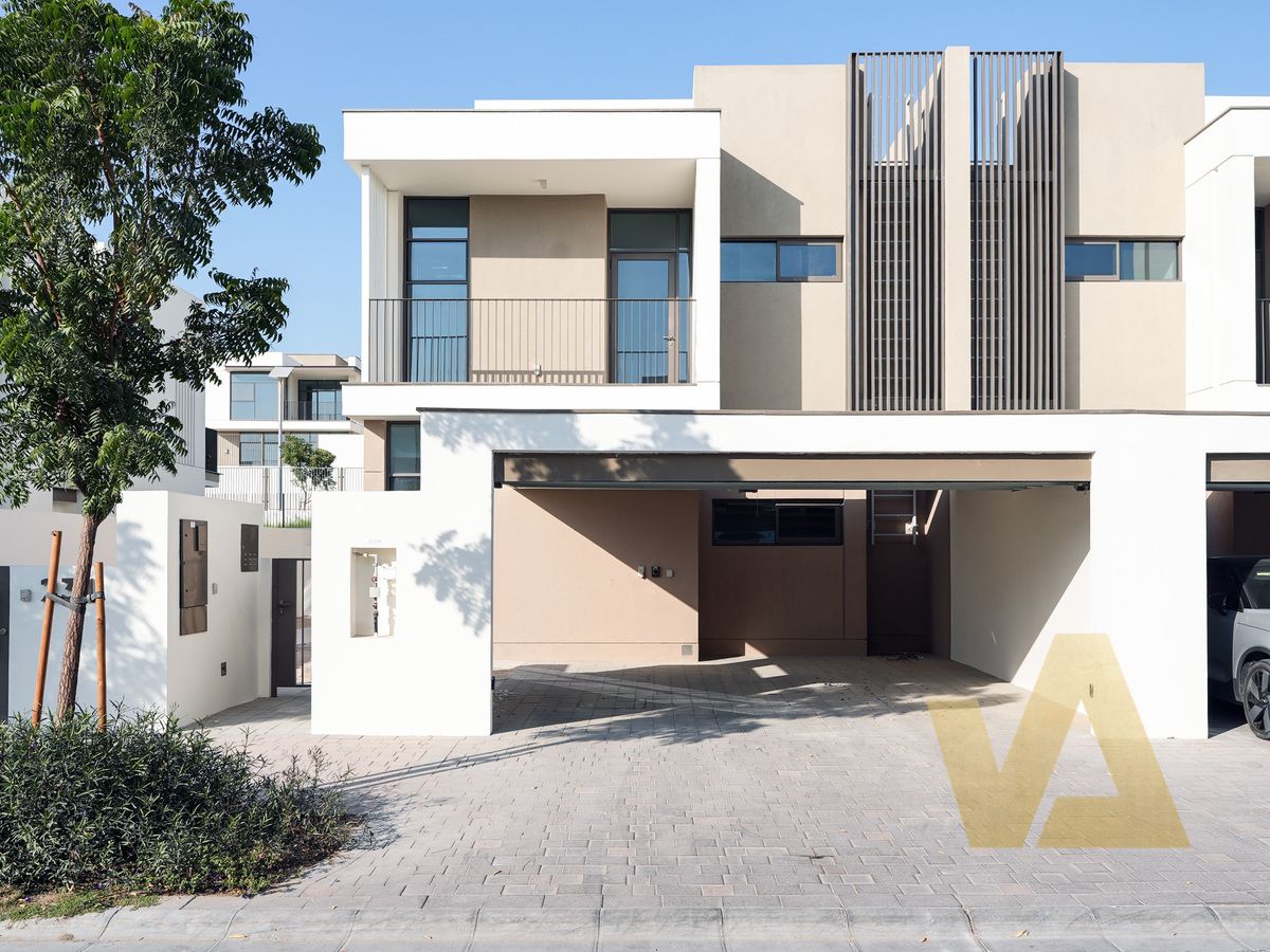 4 BHK Semi Detached | Community View | Prime Area