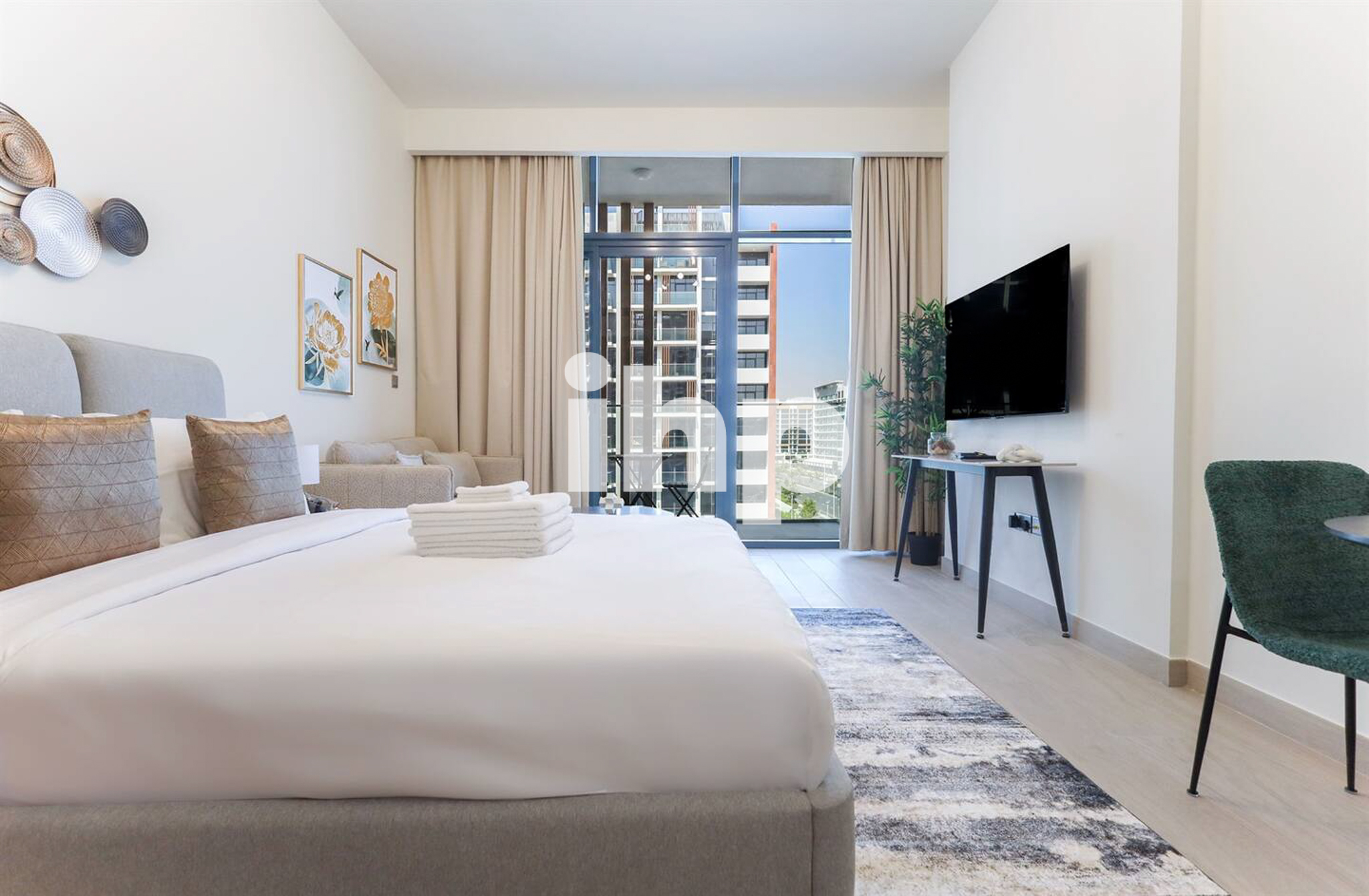 Stylish Modern | Fully Furnished | 12 Cheques