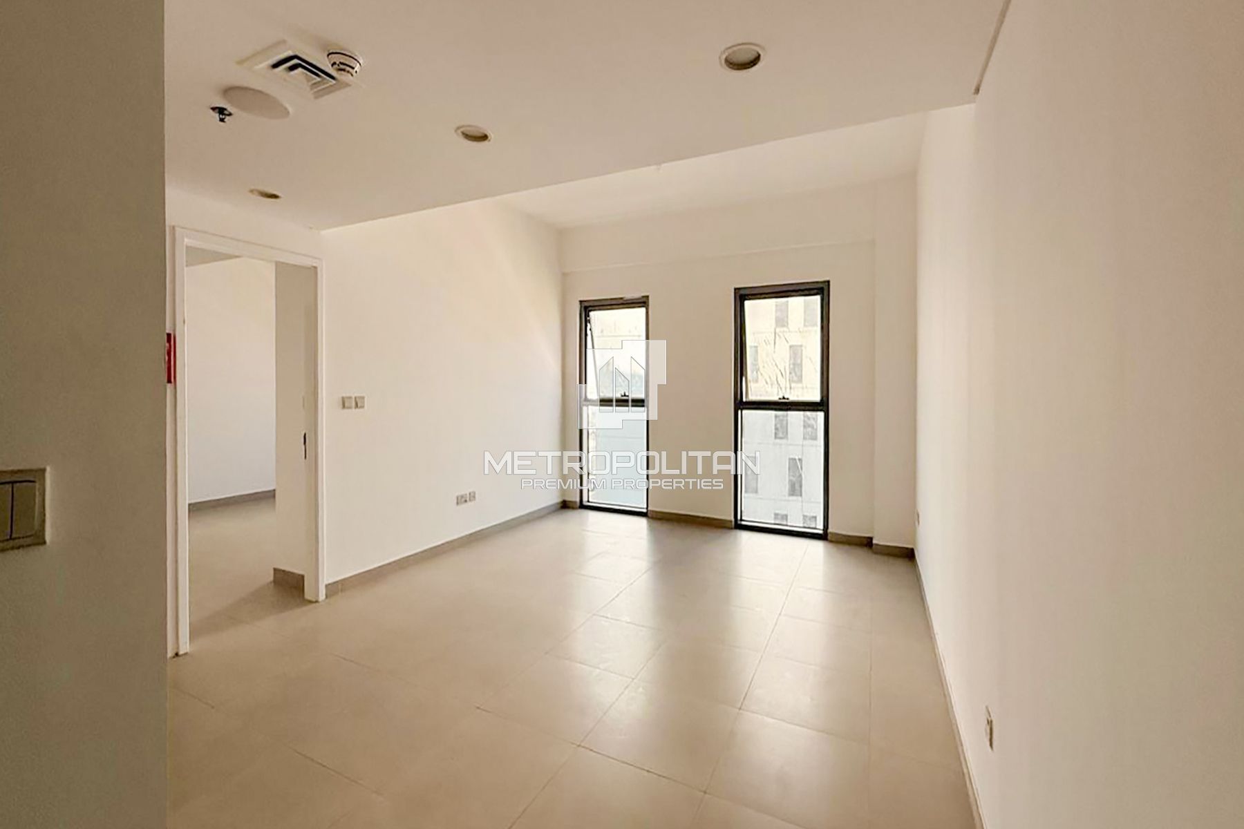 Brand New Apt | Spacious Layout | Investor Deal