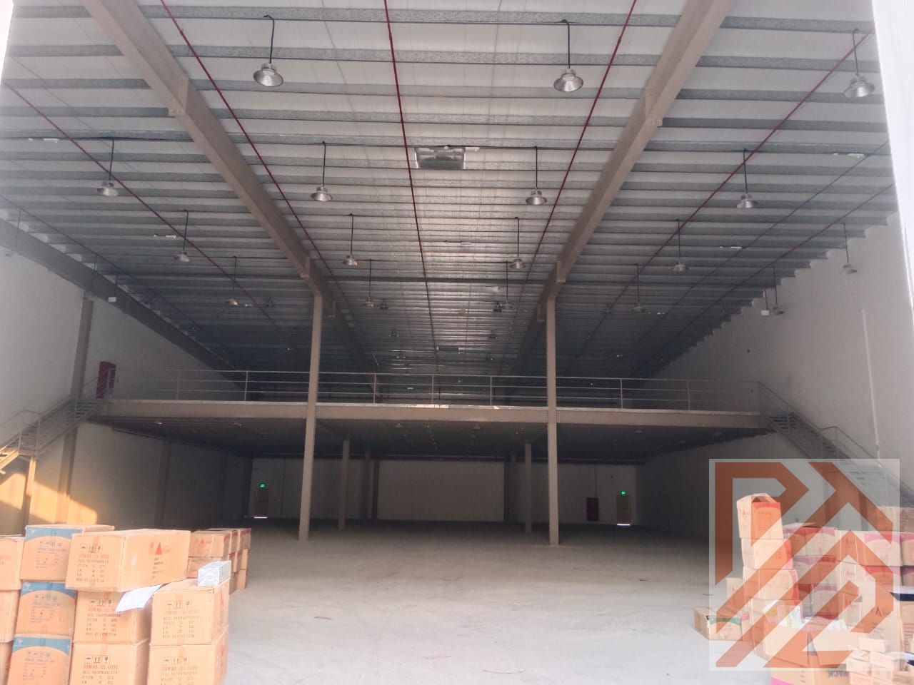 wharehouse for rent sq 9285 kw 100