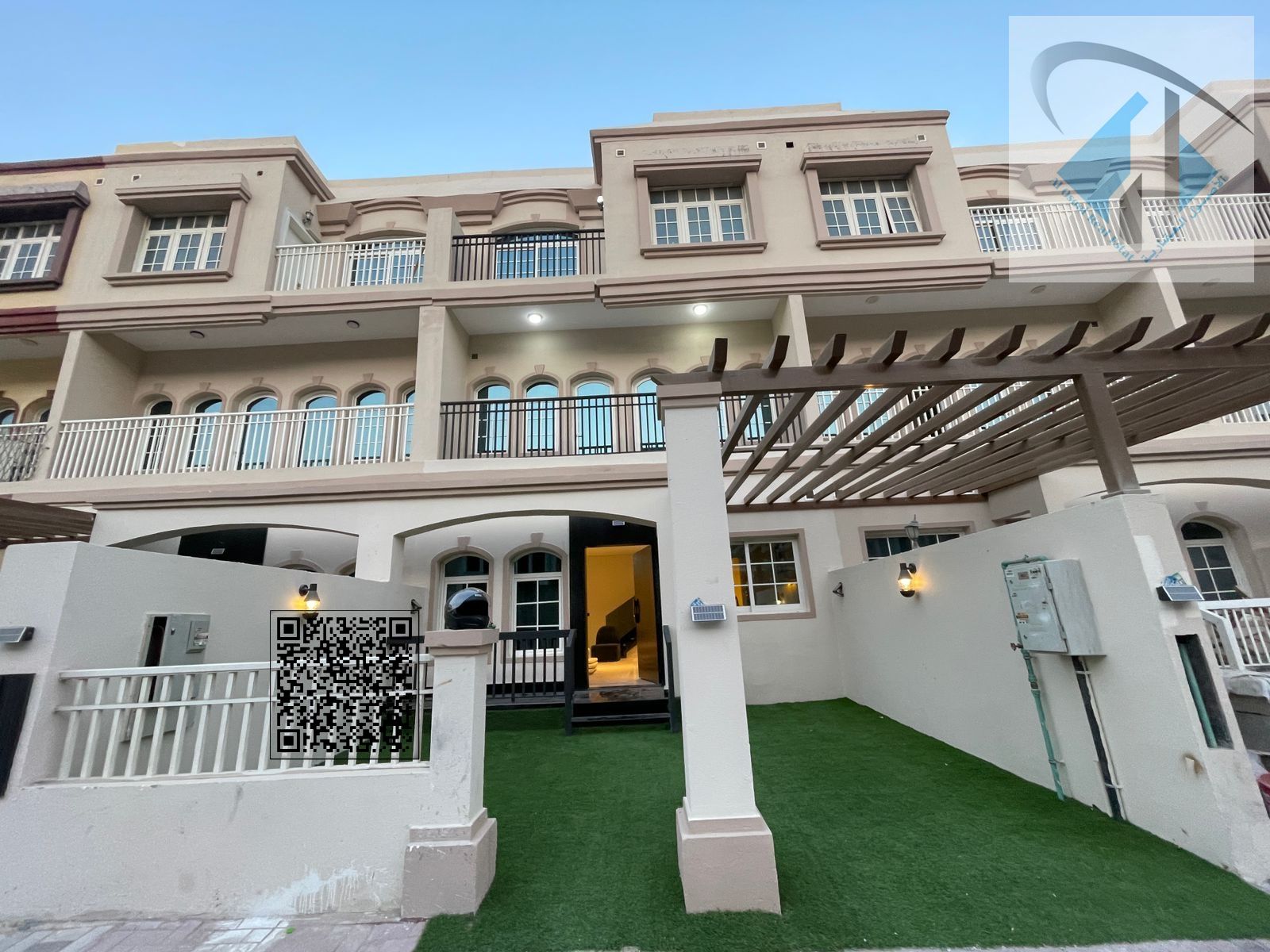 Luxury super deluxe villa for sale in Al Zahiyah area, Ajman, price includes electricity, water and air conditioning