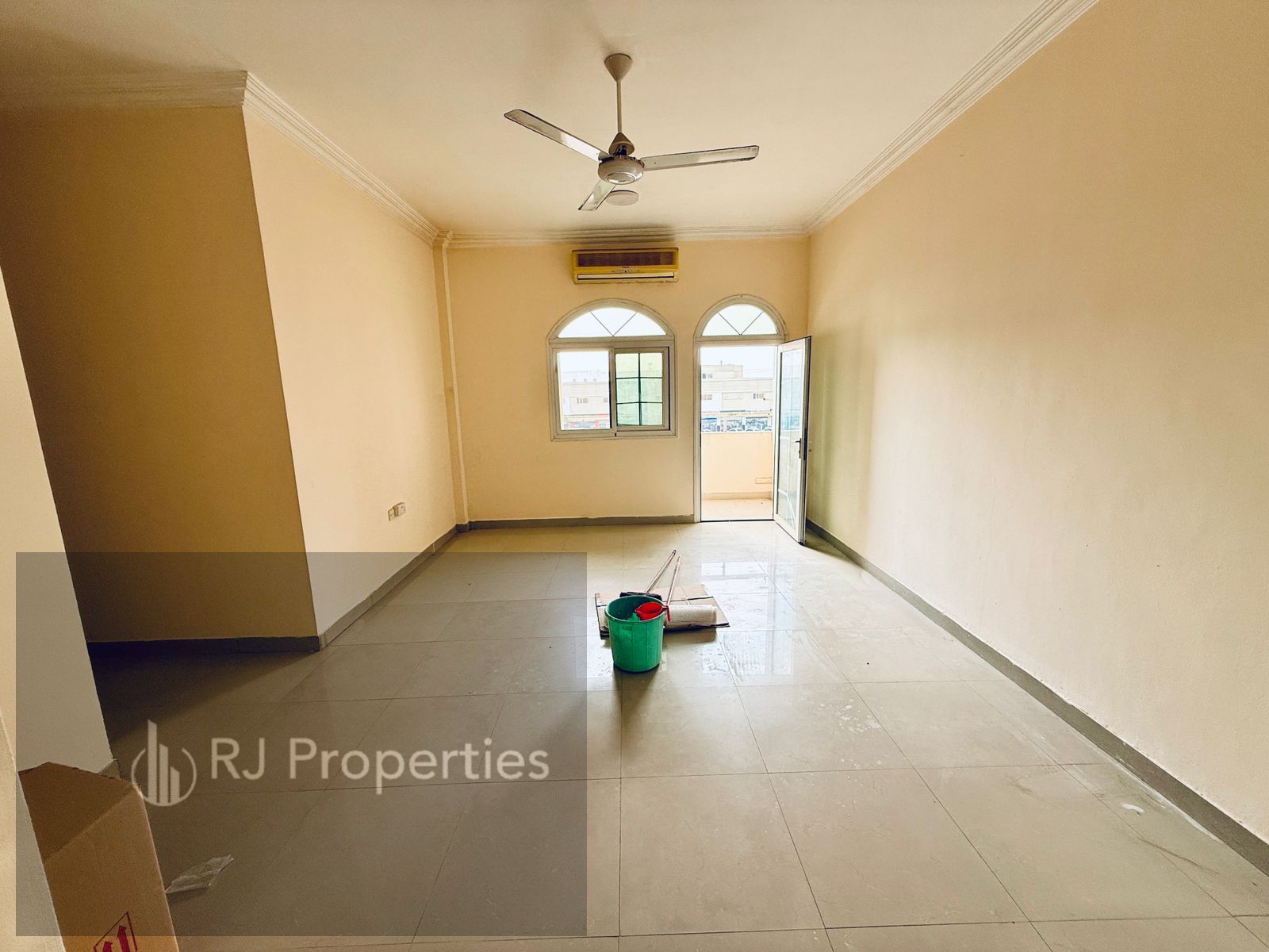 2BHK Apartment With Balcony Close To Muwaileh Bus station