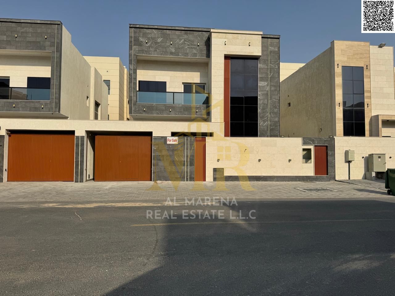 Luxury villa for sale in Al Amrah, with a modern design, prime location, and integrated services, including registration fees.