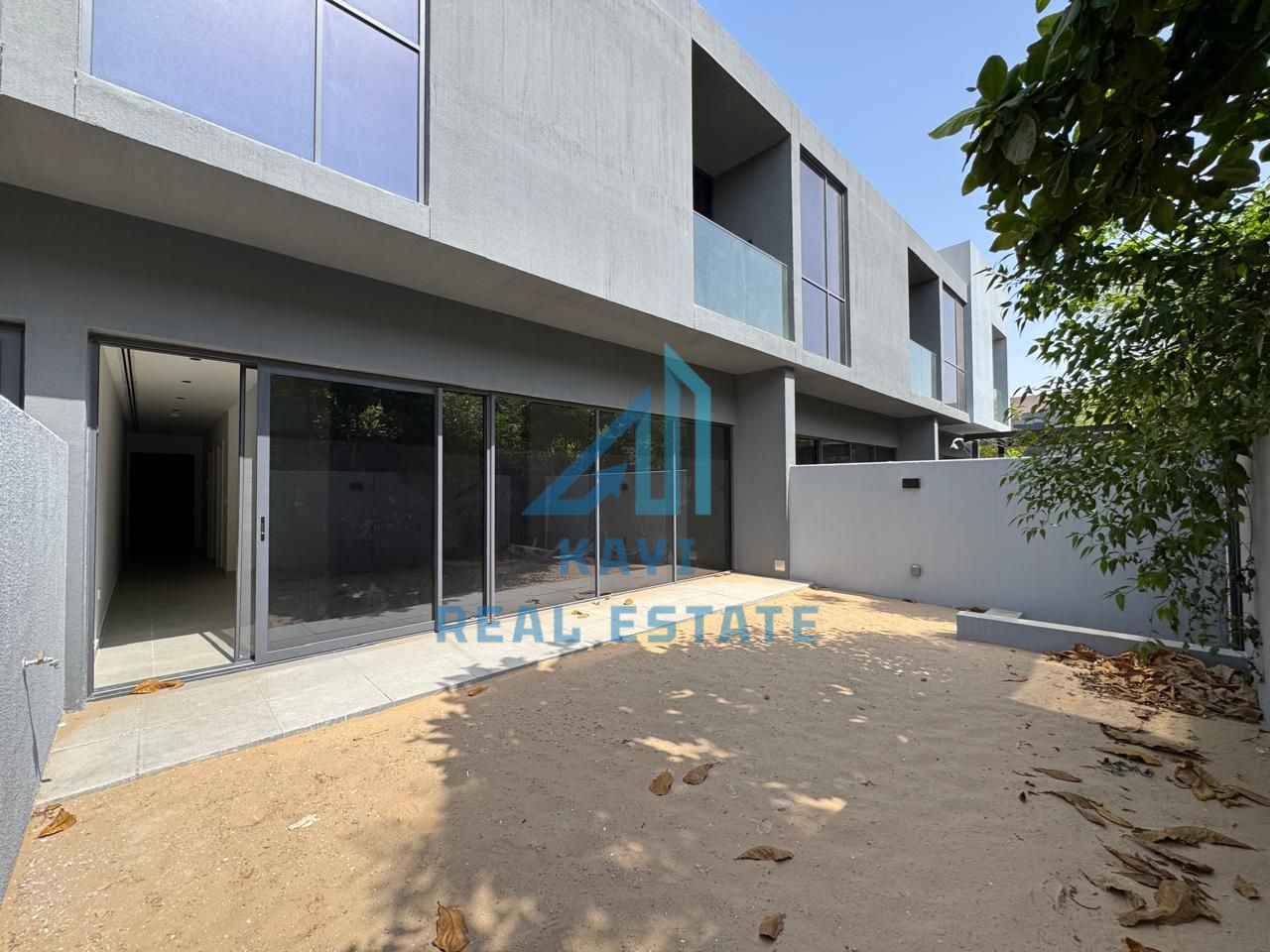 Modern Interior Townhouse in Kaya Masaar