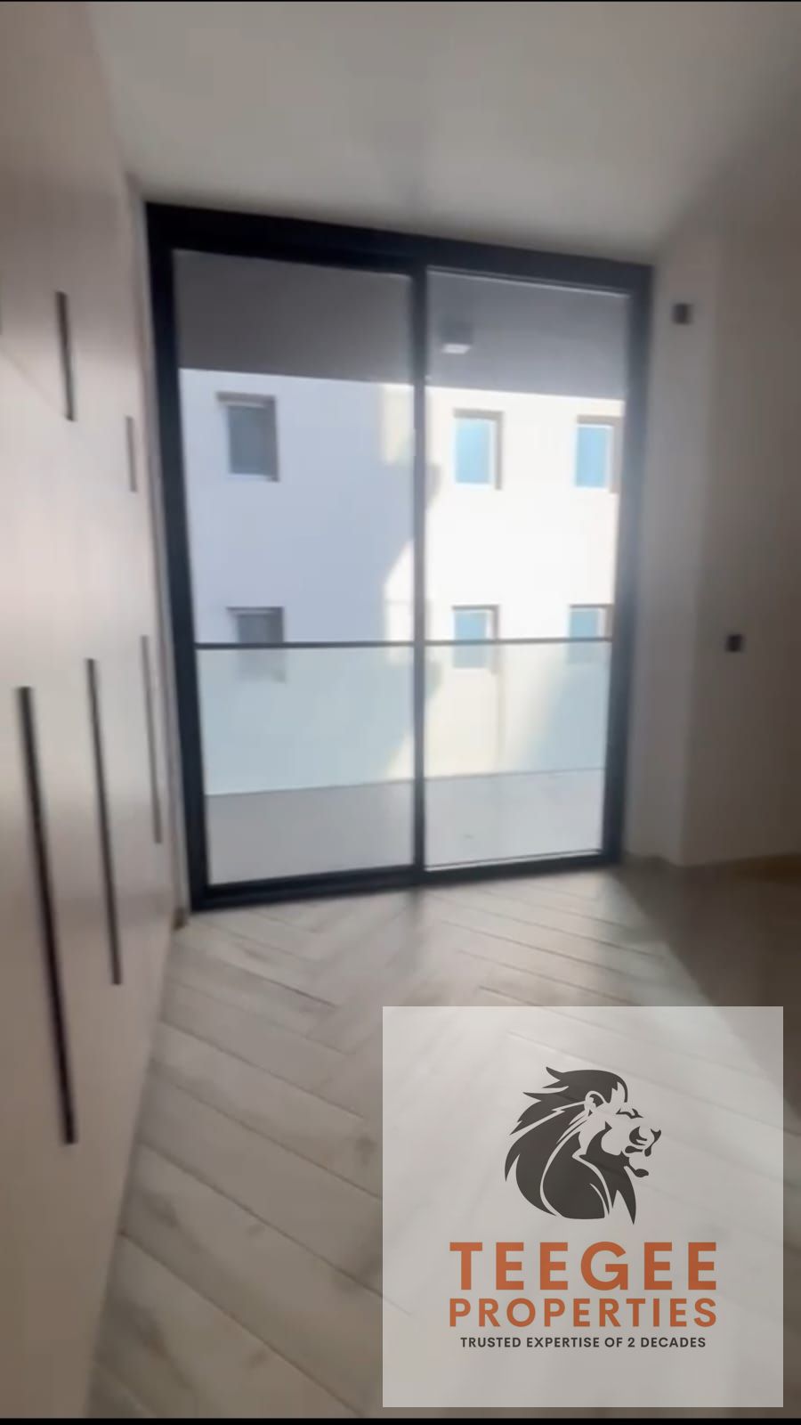 BEAUTIFUL 1 BR | HIGH END FINISHING | WOODEN FLOORING | PARKING | BALCONY | ROOF TOP CINEMA |BUILT IN WARDROBES |