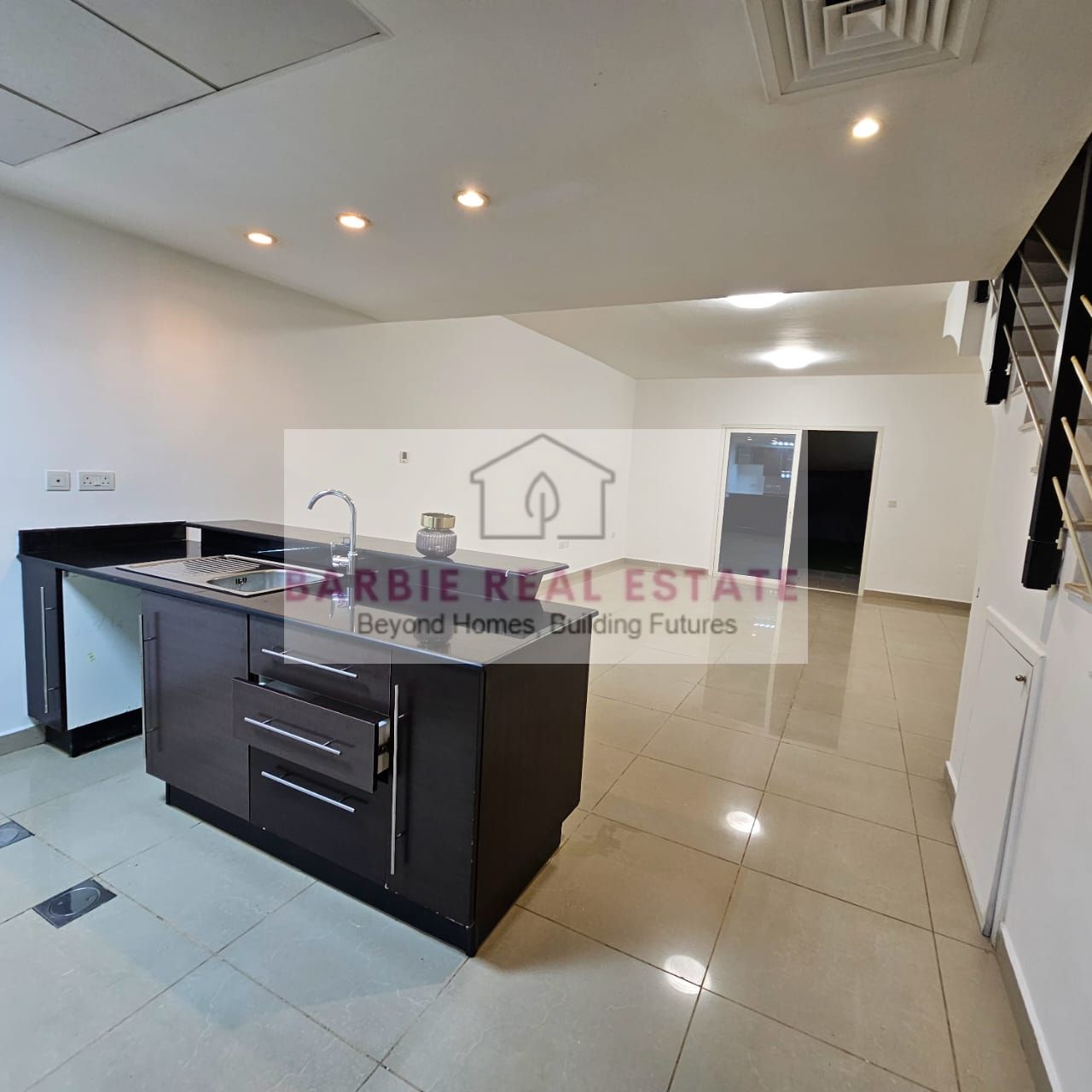 Hot Deal! 3 bedrooms Villa for Sale in Al Reef, 2.3M Ready to move in