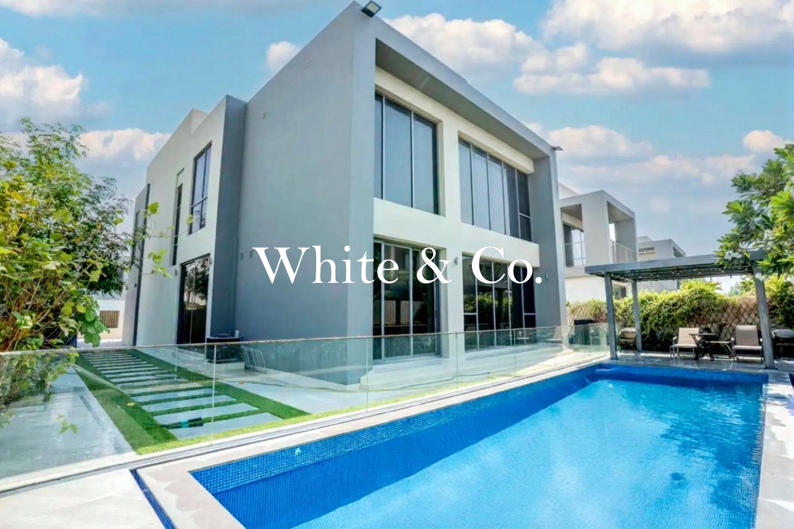 Upgraded | With Pool | Can Unfurnish