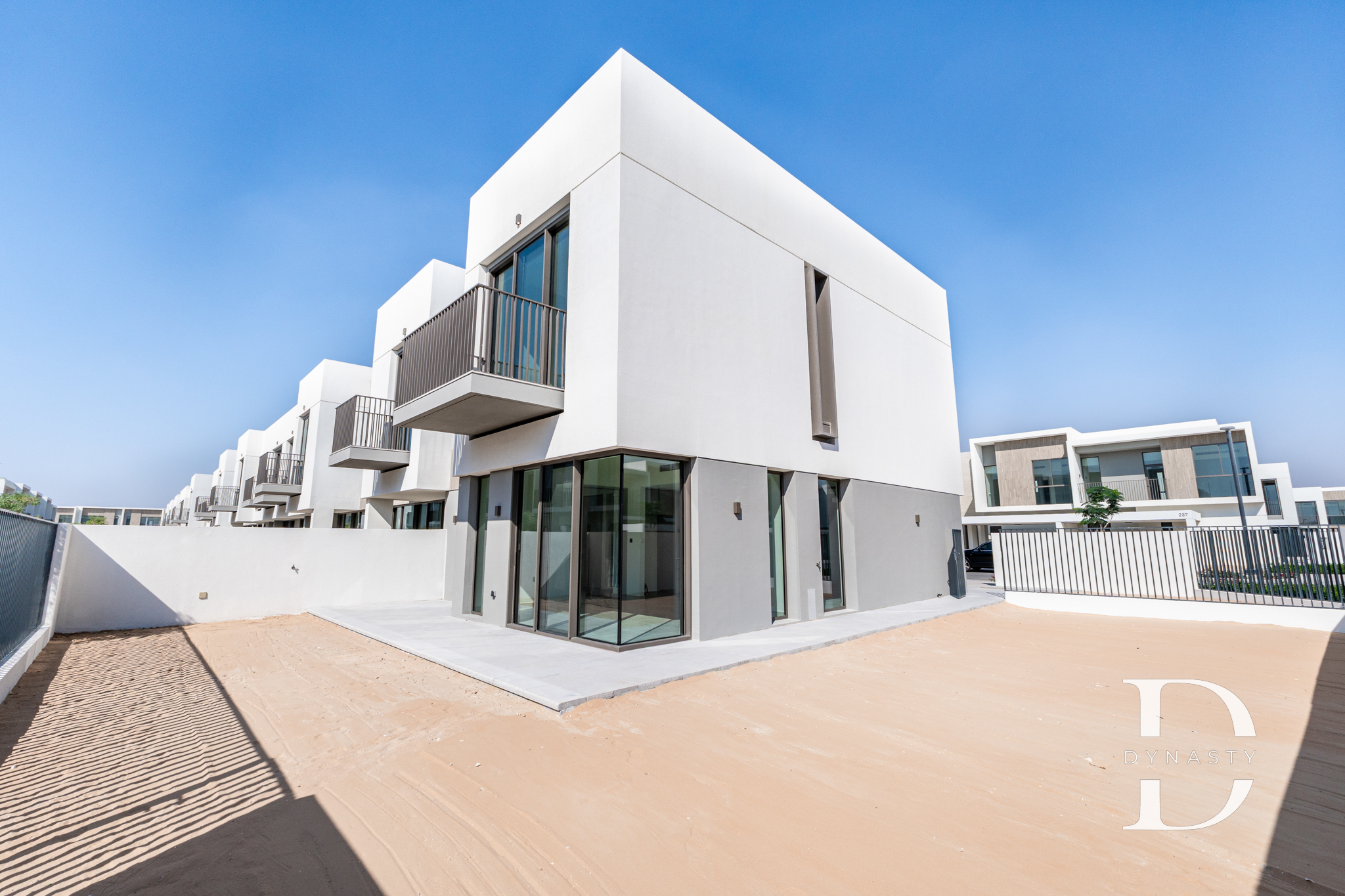 Ready to Move | Corner Unit | Huge Plot