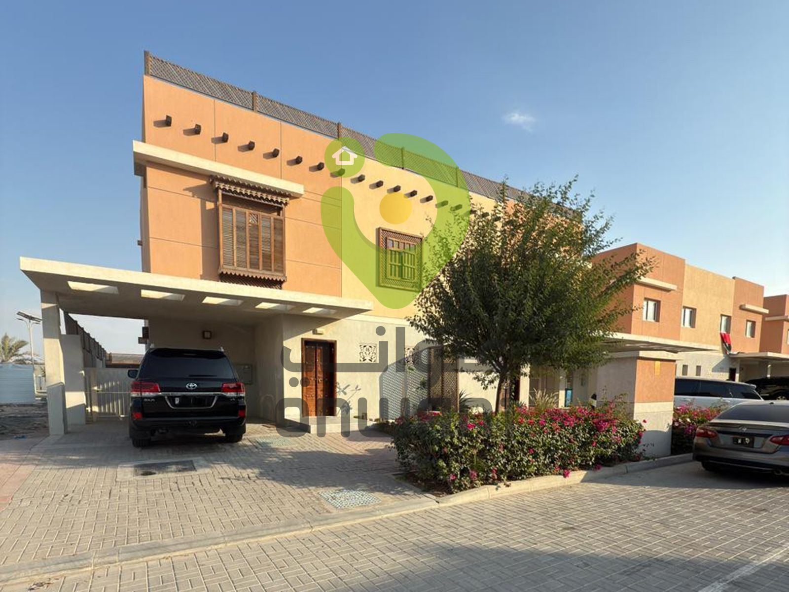 GREAT DEAL AMAZING CALM COMMUNITY CORNER REGAL OPULENCE BEYOND COMPARE