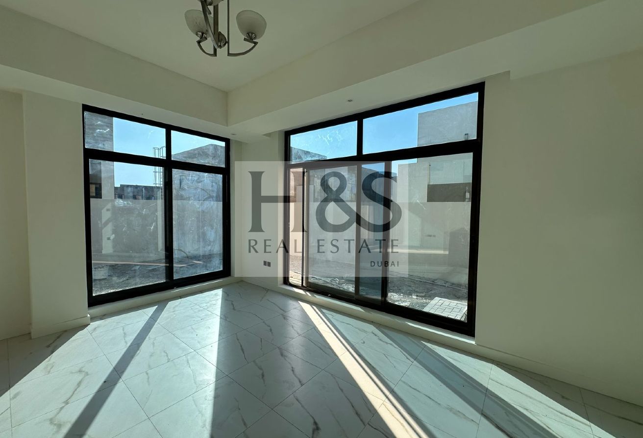 SPACIOUS 4 BR VILLA | BRAND NEW | PRIME LOCATION