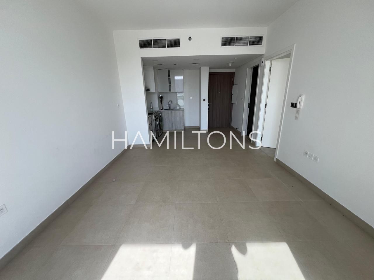 Exclusive Apartment | Near Business District | Resale