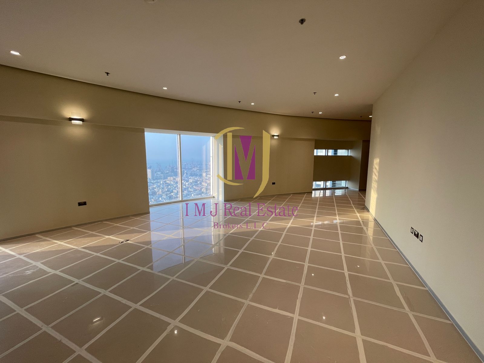 VACANT | UNFURNISHED 3BR | HIGH FLOOR | SEA VIEW