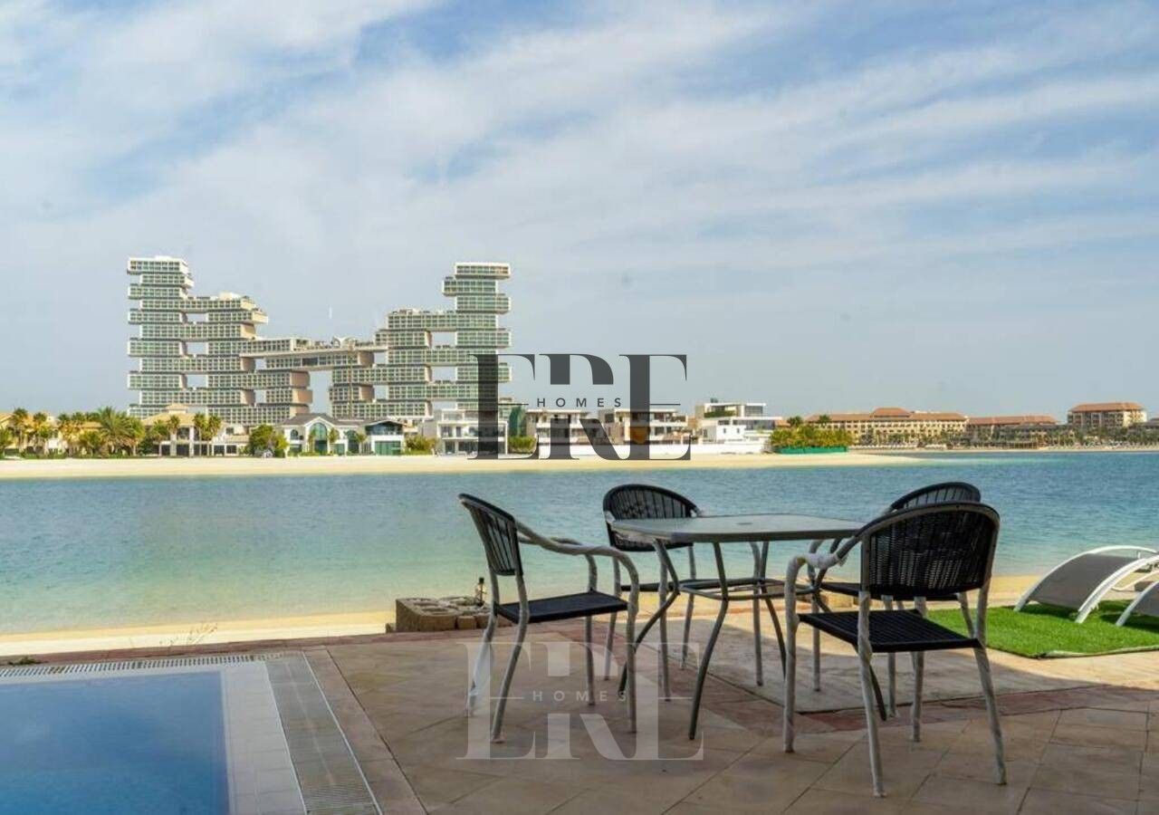 Jumeirah 4BR Villa in Dubai, Palm Jumeirah