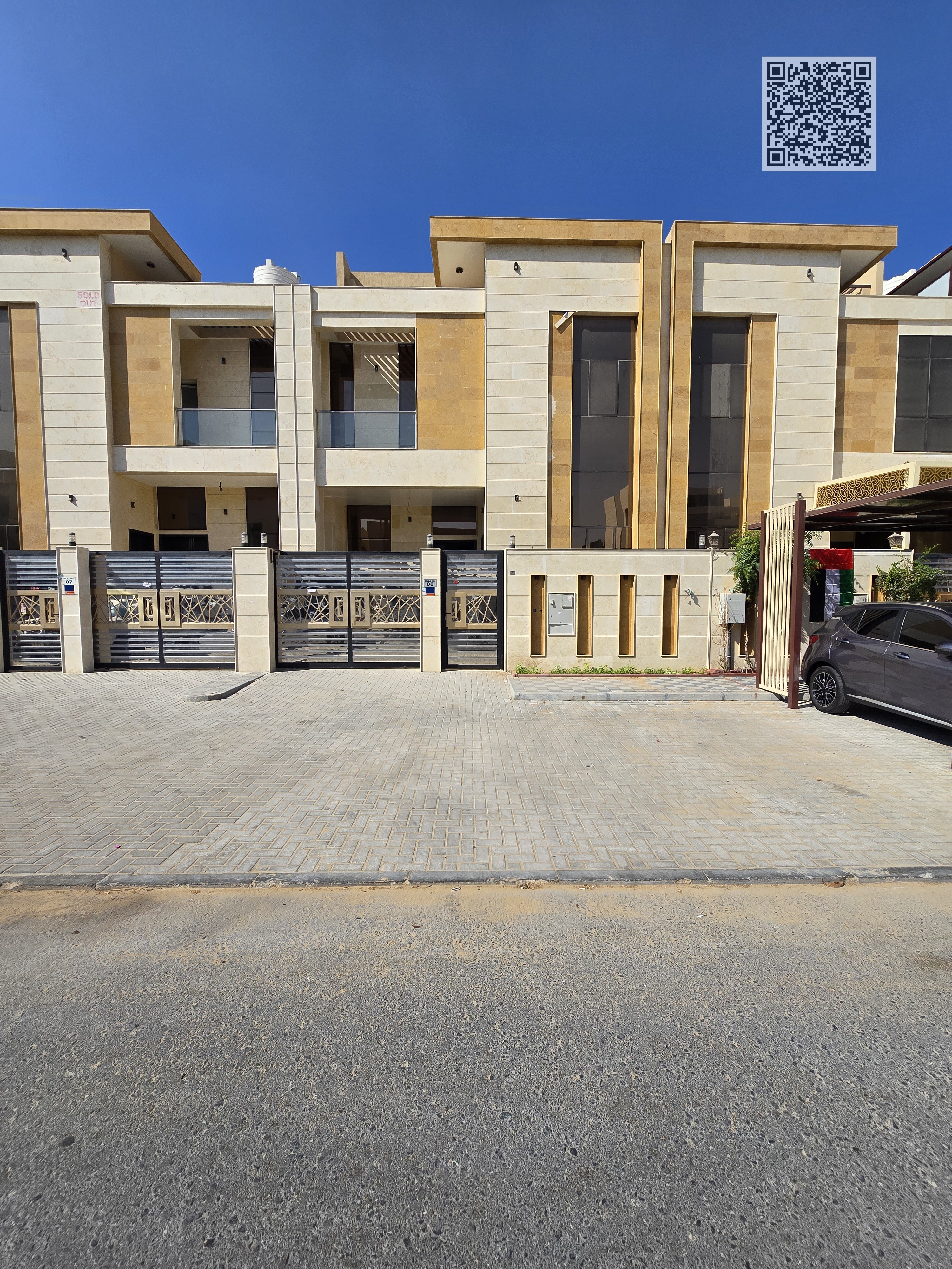 She has a dream villa and a high-end style stay in a luxury villa with two floors and a rooftop in the high heart "high-end finish