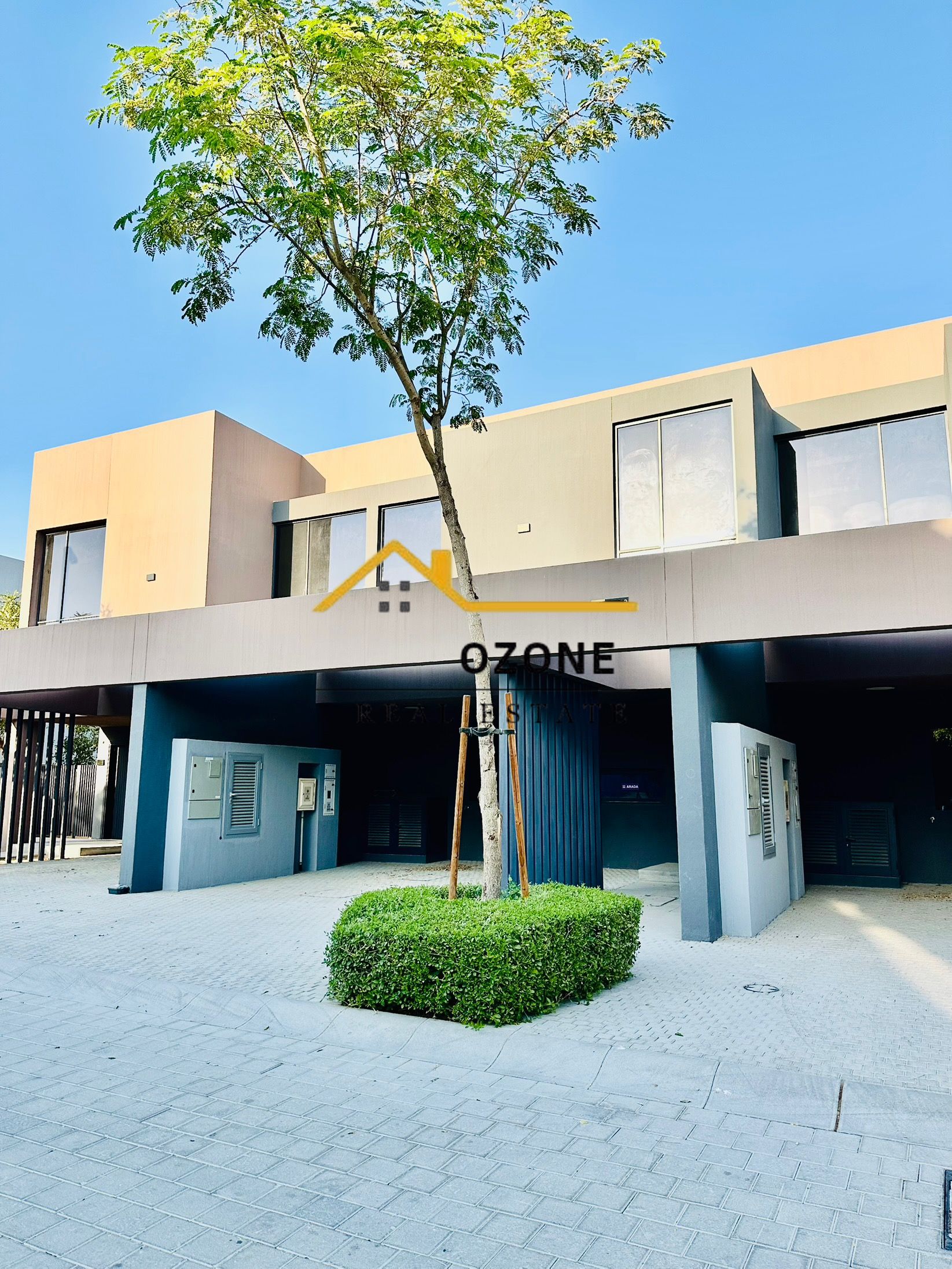 4 Cheque Flexible Payment 3BR . Middle Unit Townhouse