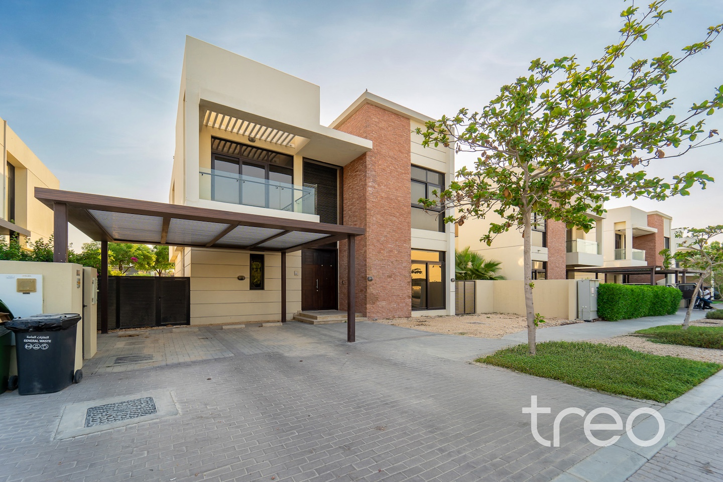 Stand Alone Villa | Single Row | Modern