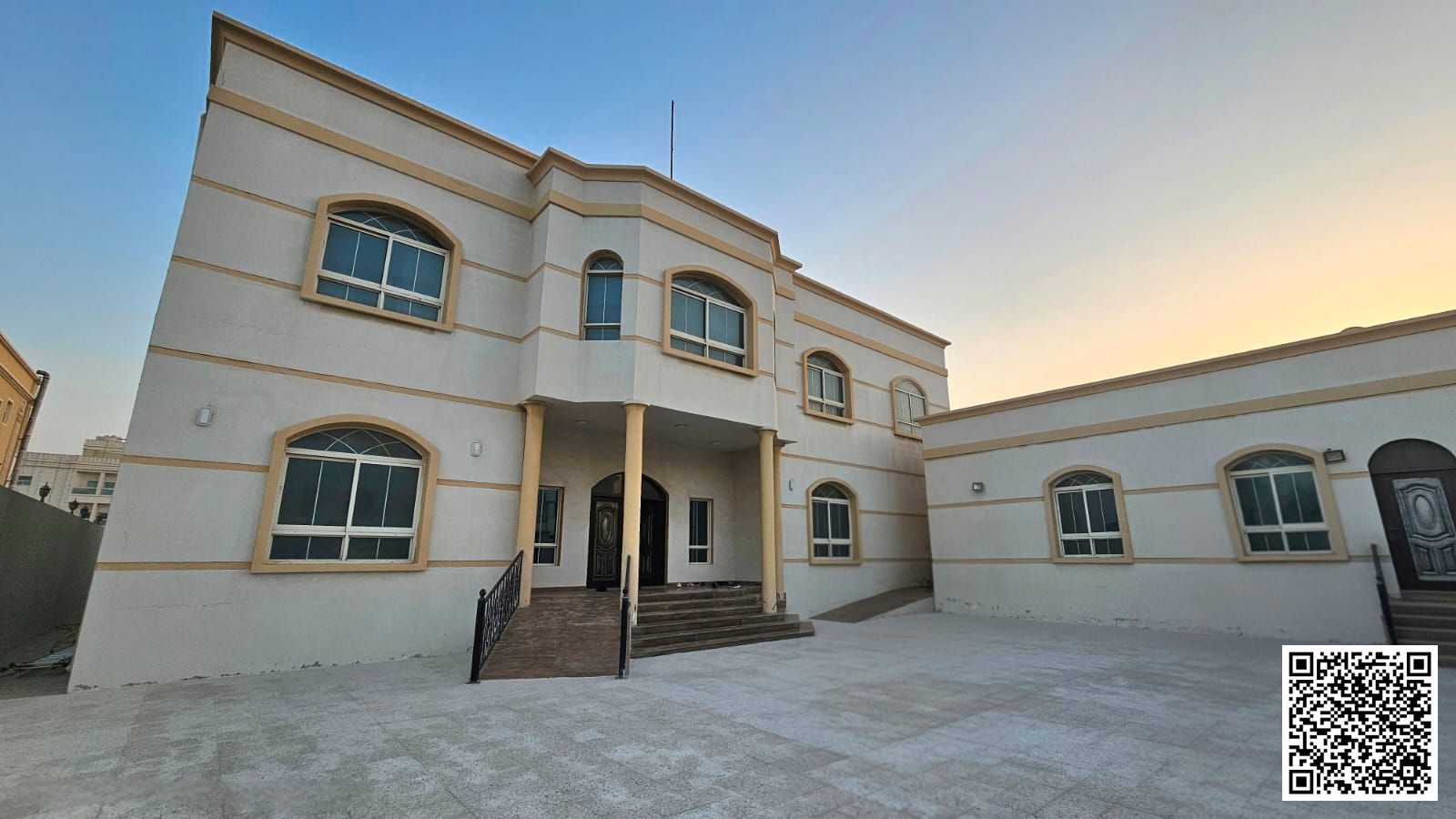 Luxurious villa for sale in al Rawda 2