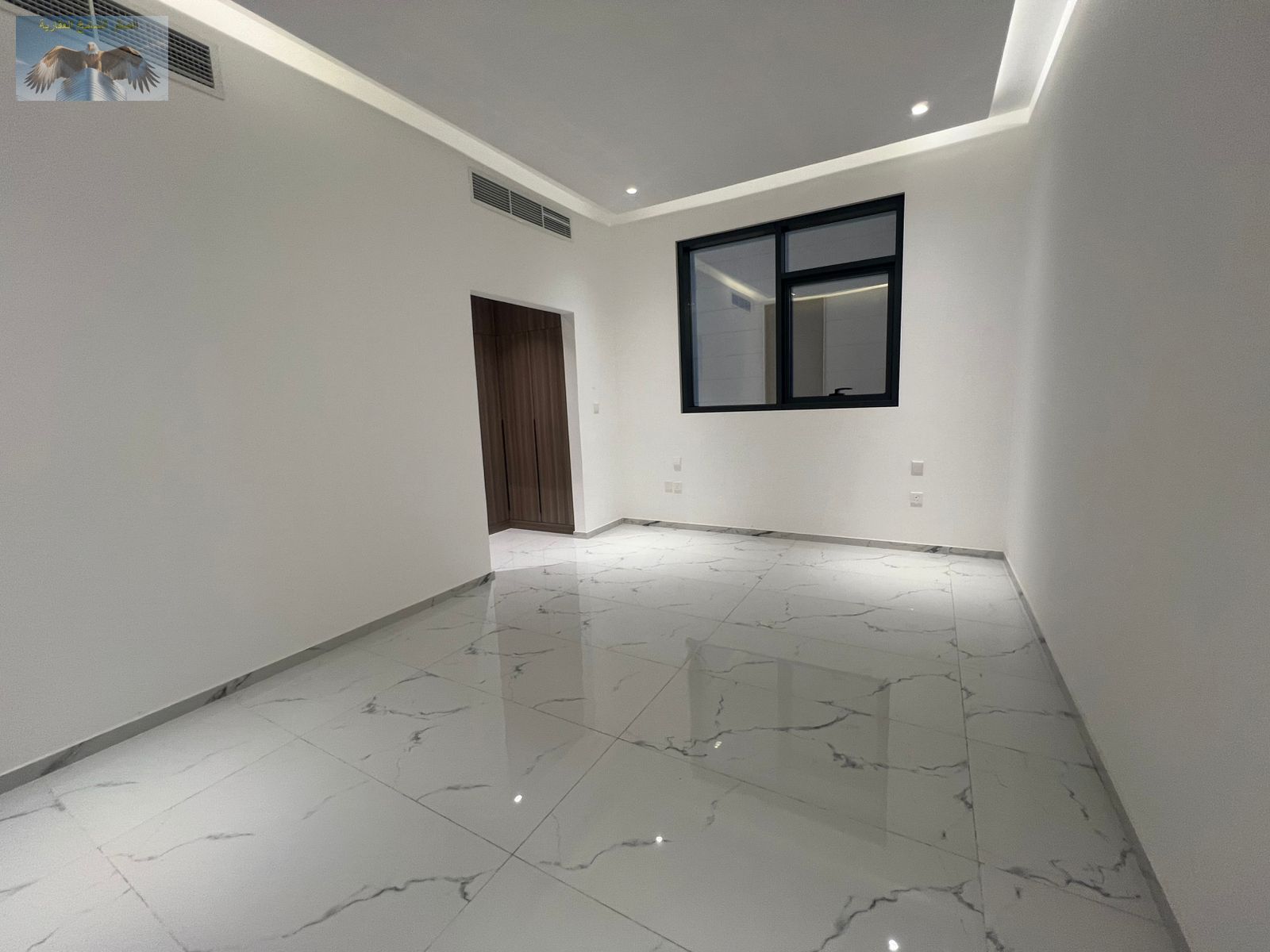 Villa for Rent in Al Yasmeen, 5 Master Bedrooms, Maid Room, Laundry, Store, 2 Living Areas, 2 Parking, Full CCTV, Water Tank, Ready to Move In
