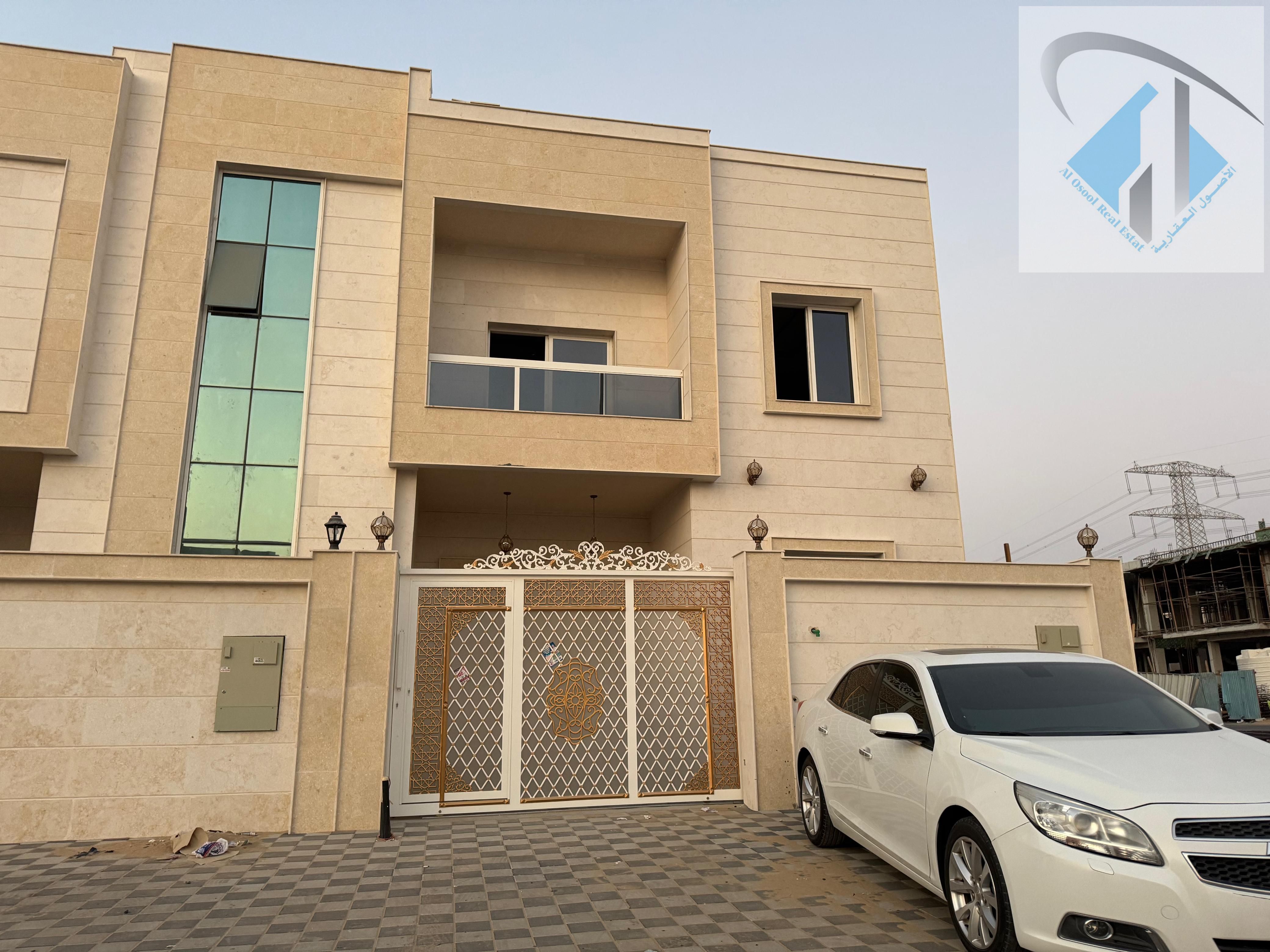 Villa for sale at a great price and in a prime location. 5 bedrooms, super deluxe finishing, freehold ownership, including registration and ownership