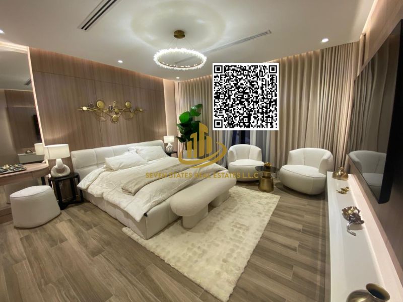 Freehold ownership for all nationalities, fully furnished apartments, fully gated community, prime location.